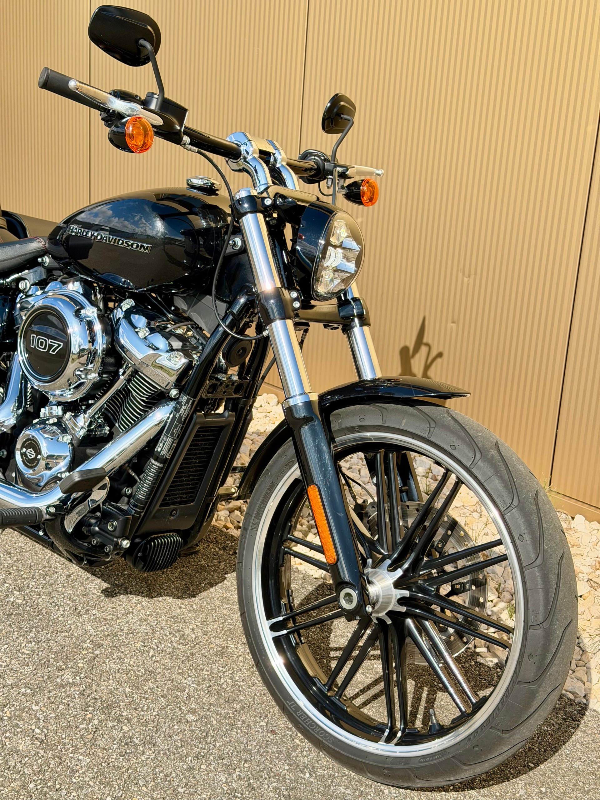 HARLEY-DAVIDSON FXBR Breakout 107 ABS-showroom-element-1