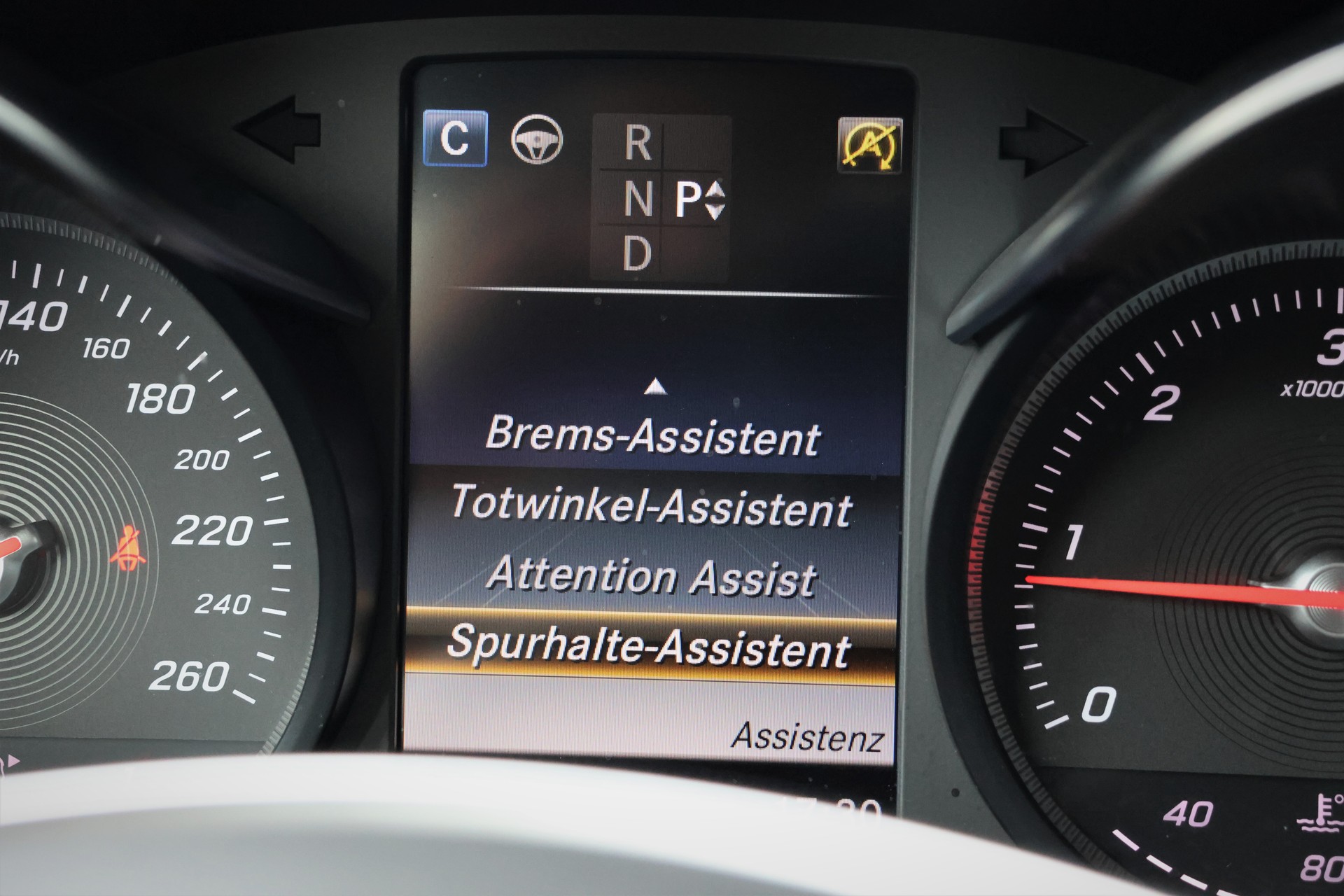 MERCEDES-BENZ GLC 250 d Exclusive 4Matic 9G-Tronic (CH)-image-24