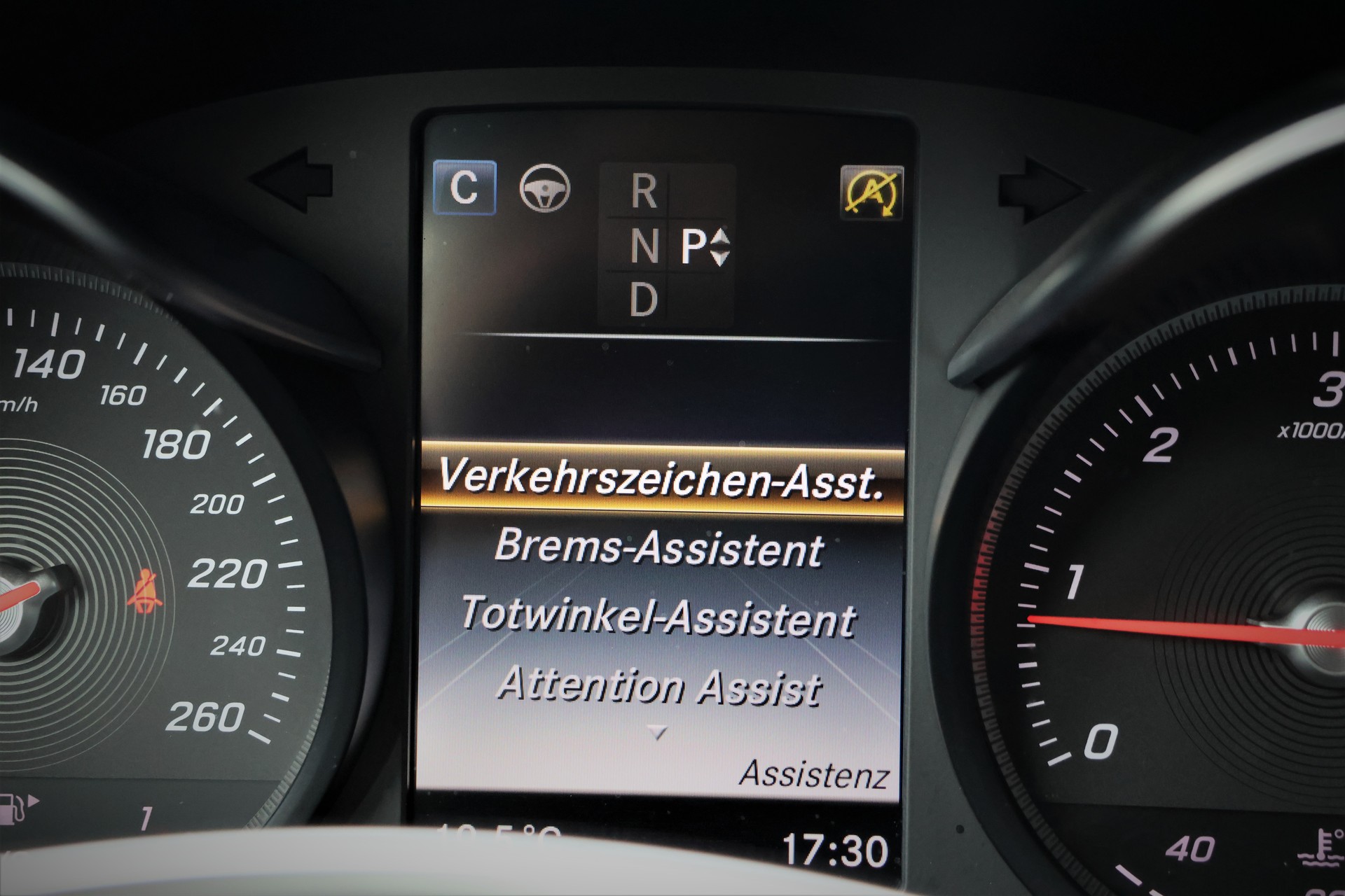 MERCEDES-BENZ GLC 250 d Exclusive 4Matic 9G-Tronic (CH)-image-23