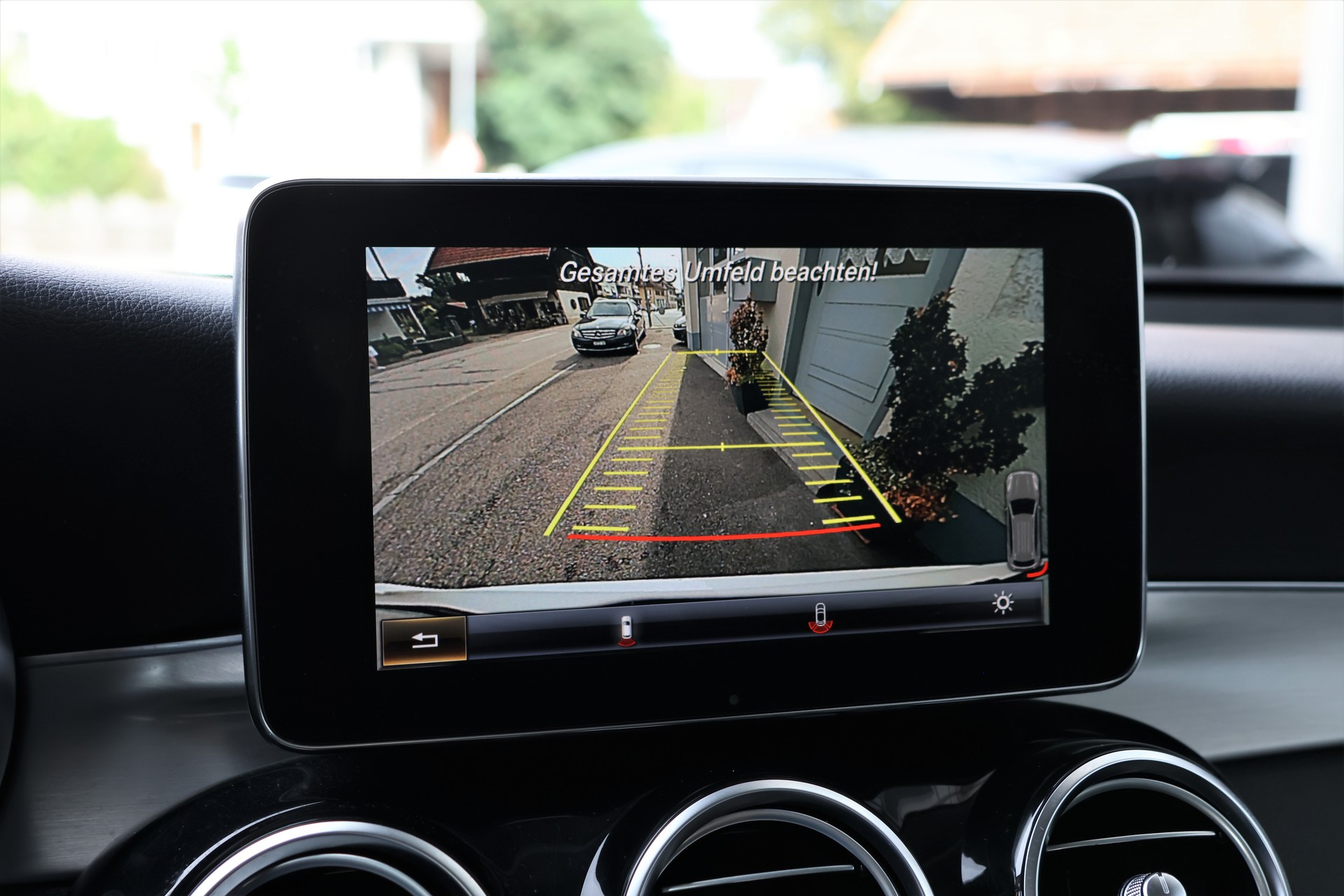 MERCEDES-BENZ GLC 250 d Exclusive 4Matic 9G-Tronic (CH)-image-21