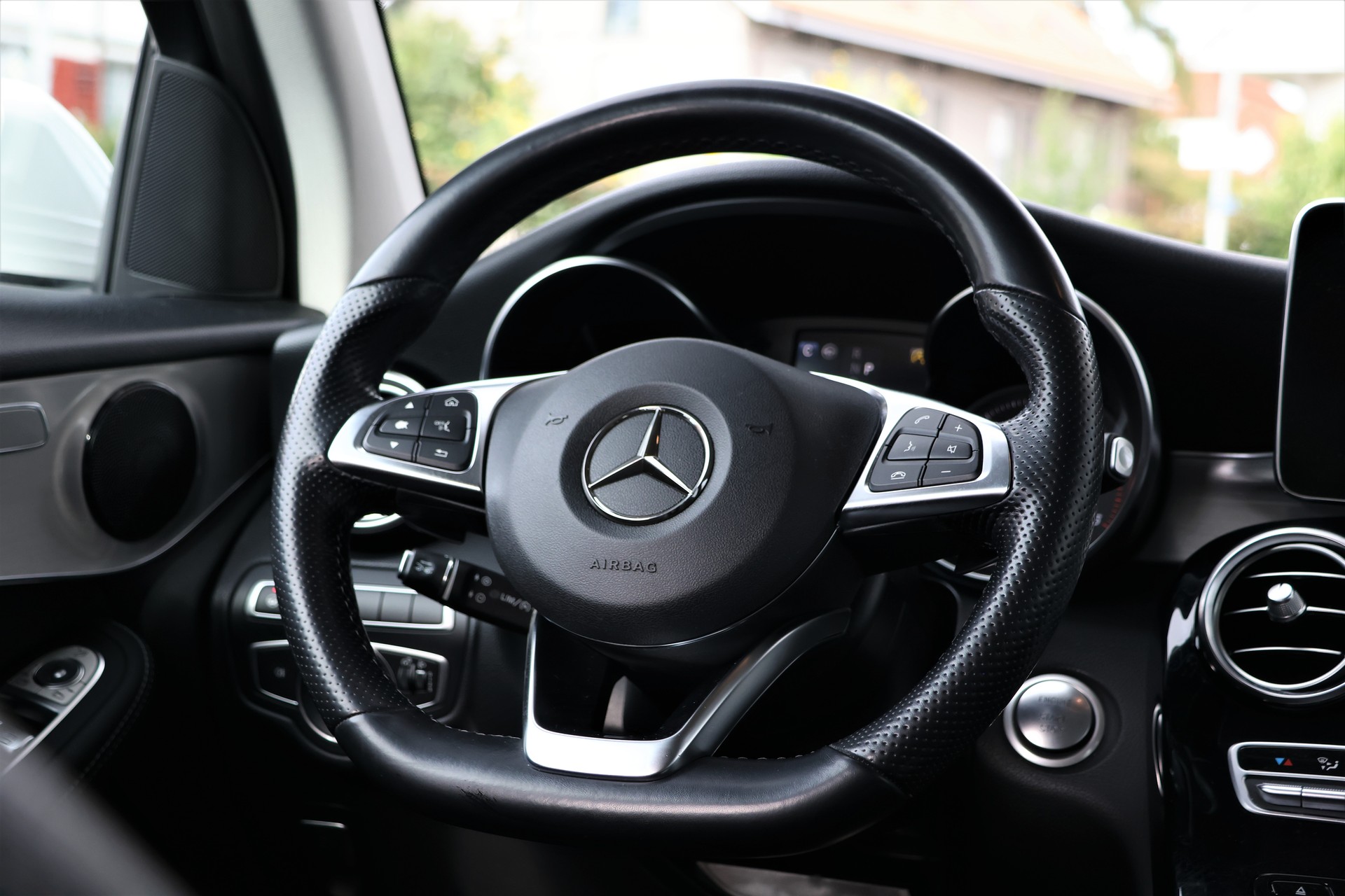 MERCEDES-BENZ GLC 250 d Exclusive 4Matic 9G-Tronic (CH)-image-13