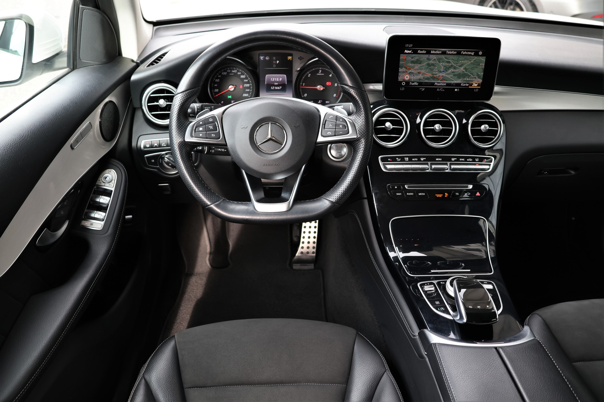 MERCEDES-BENZ GLC 250 d Exclusive 4Matic 9G-Tronic (CH)-image-12