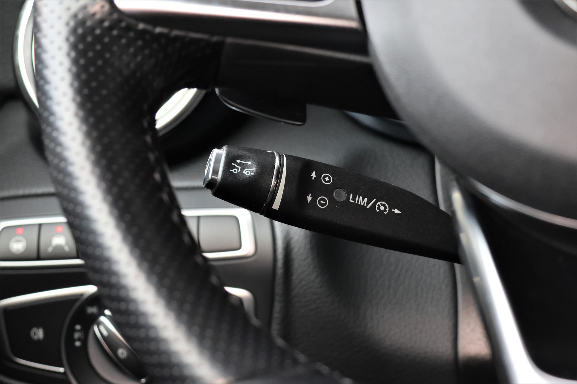 MERCEDES-BENZ GLC 250 d Exclusive 4Matic 9G-Tronic (CH)-image-15