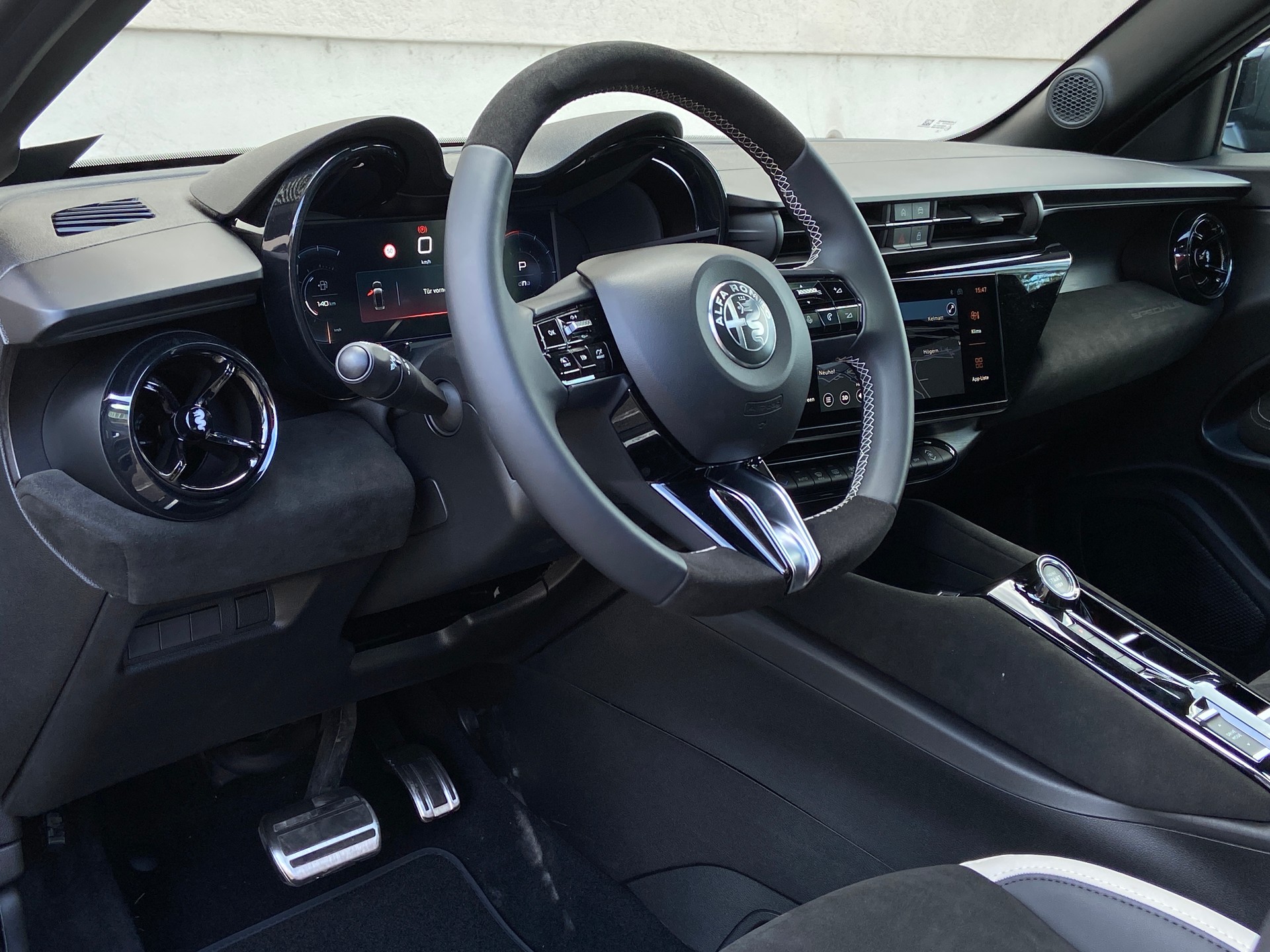 ALFA ROMEO Junior 1.2 48V Hybrid Sport Speciale Tech Sky MY26-image-4