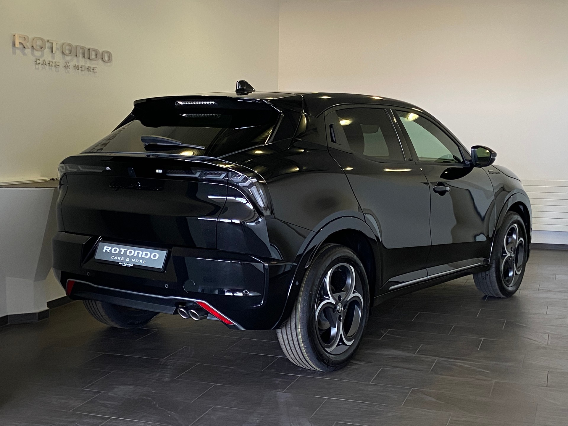 ALFA ROMEO Junior 1.2 48V Hybrid Sport Speciale Tech Sky MY26-showroom-element-1