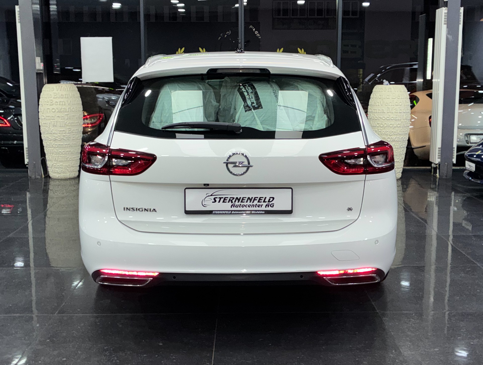 OPEL Insignia 2.0 CDTI Sports Tourer 4WD Elegance Automatic-image-5