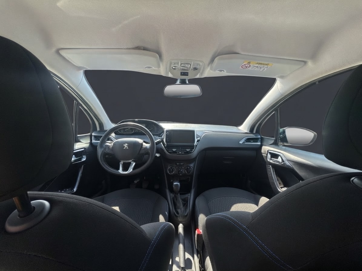 PEUGEOT 208 1.2 PureTech Signature-image-21