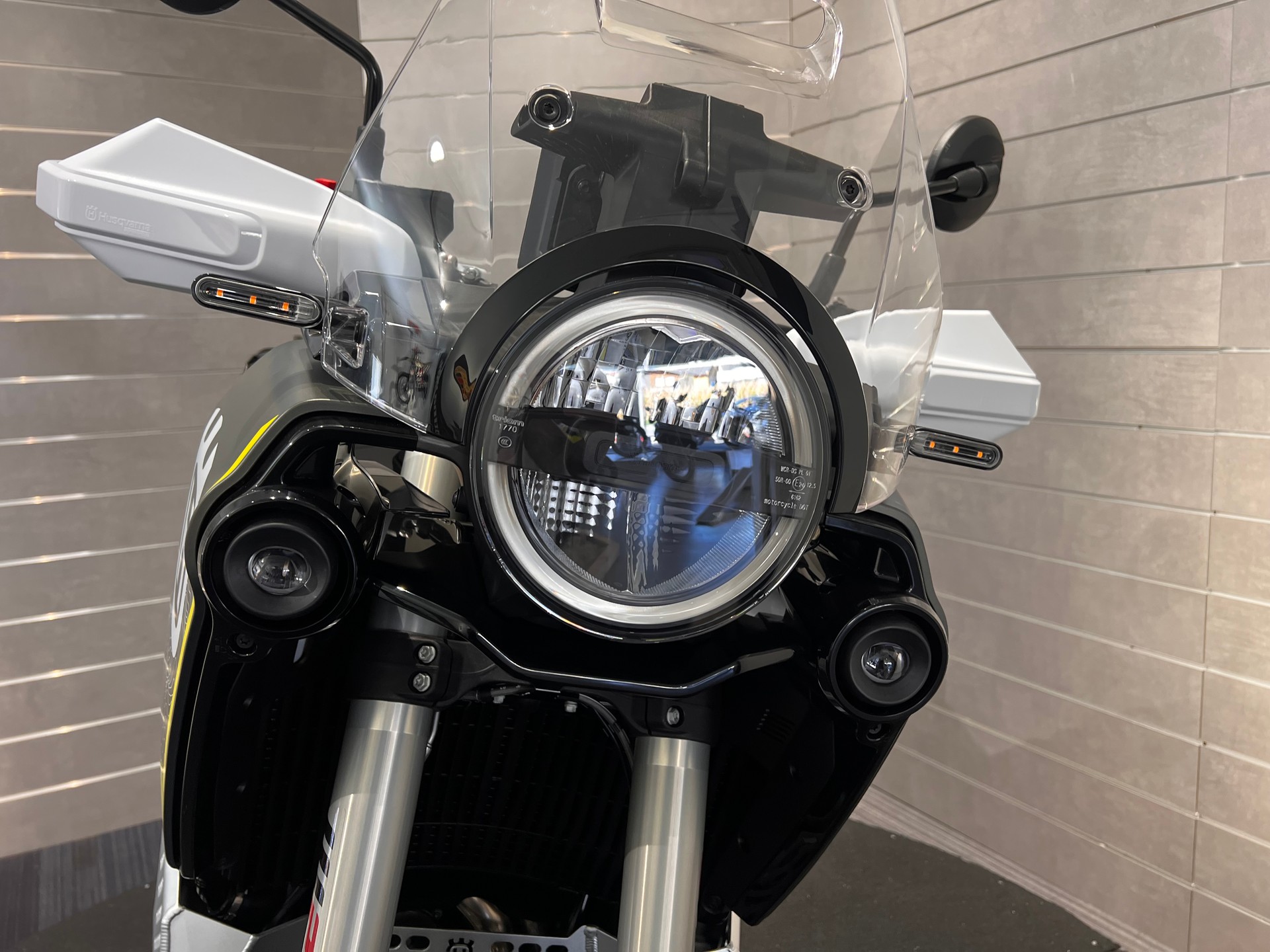 HUSQVARNA Norden 901 Expedition-image-8