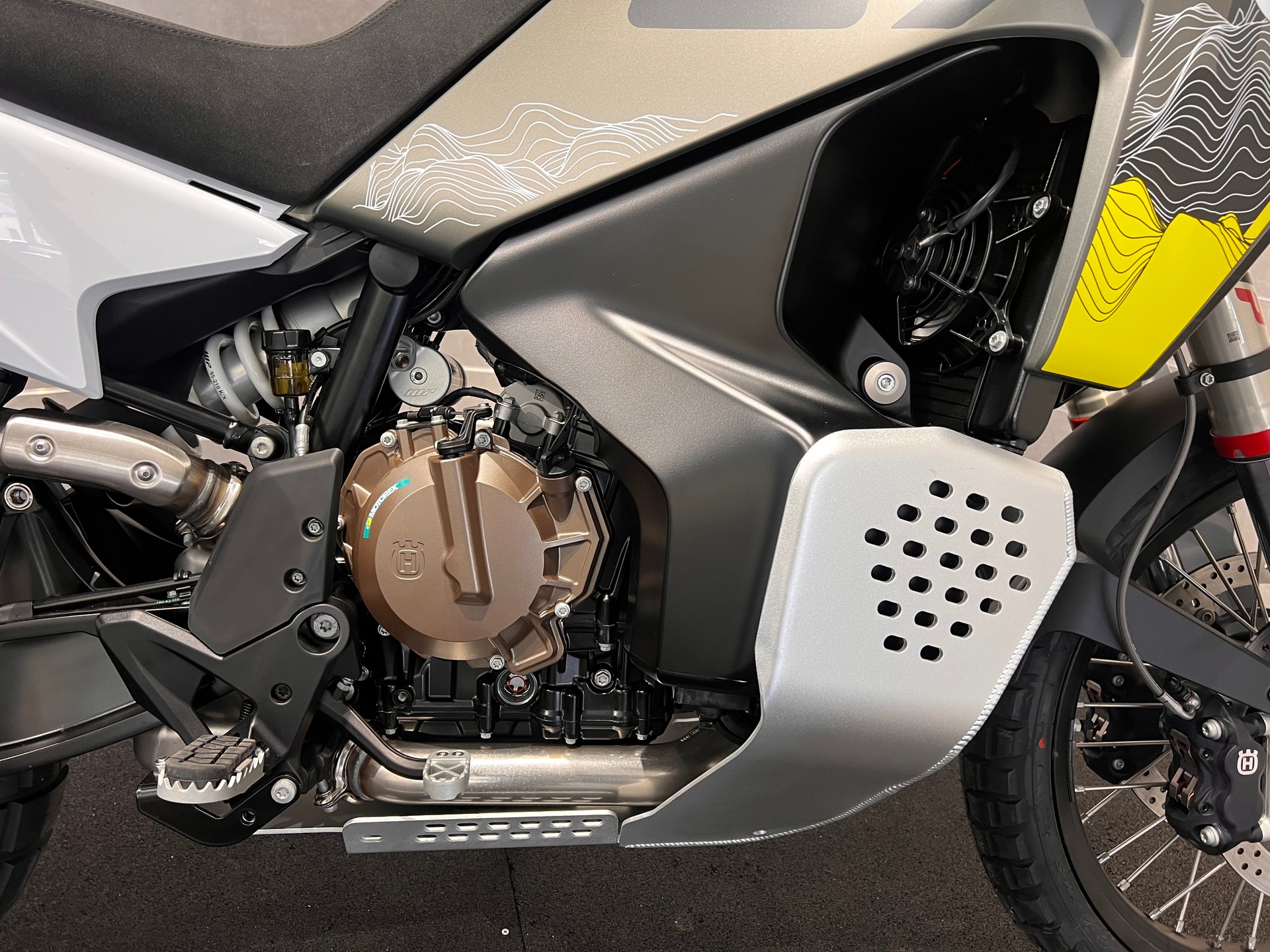 HUSQVARNA Norden 901 Expedition-image-10