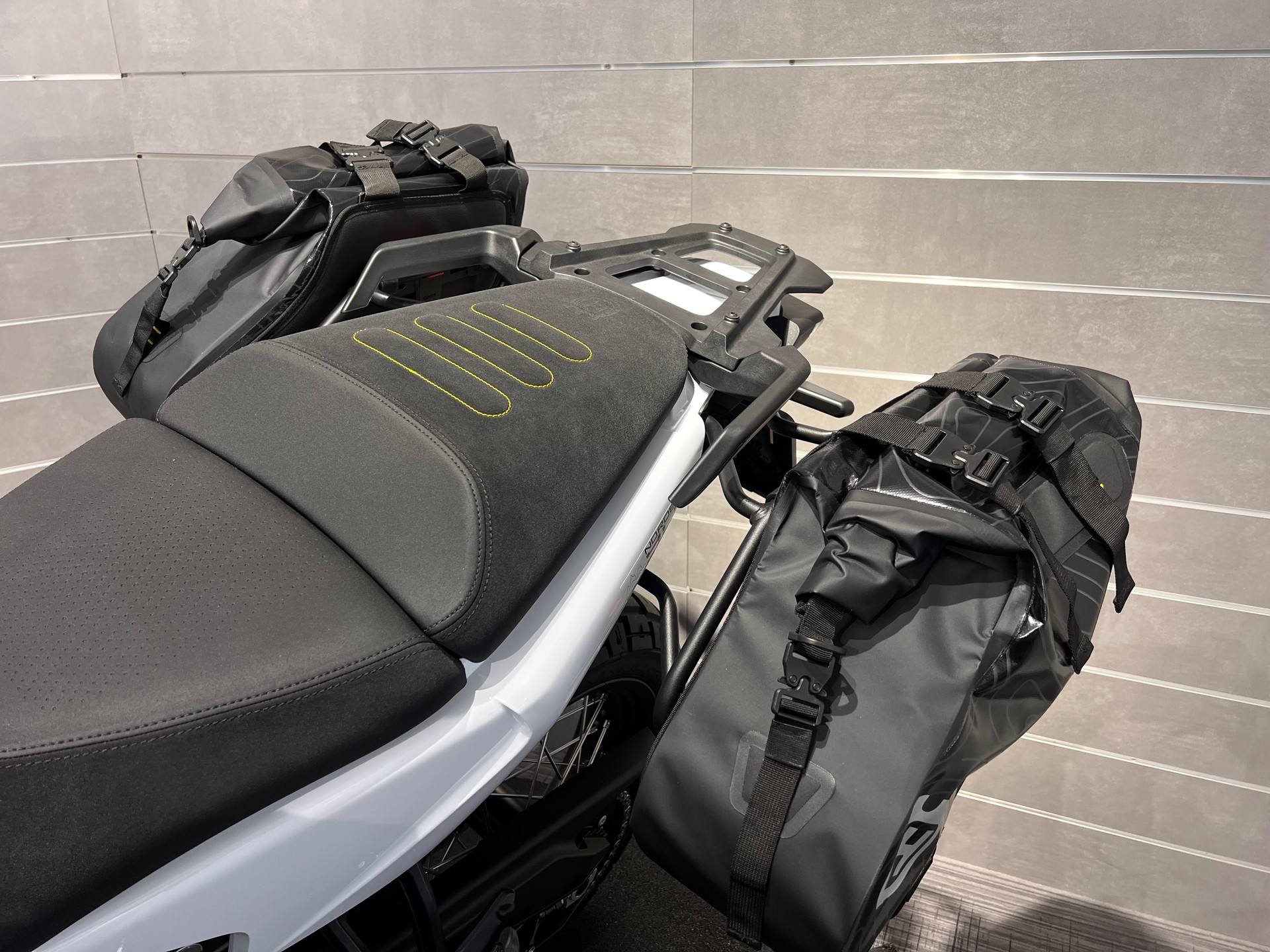 HUSQVARNA Norden 901 Expedition-image-12