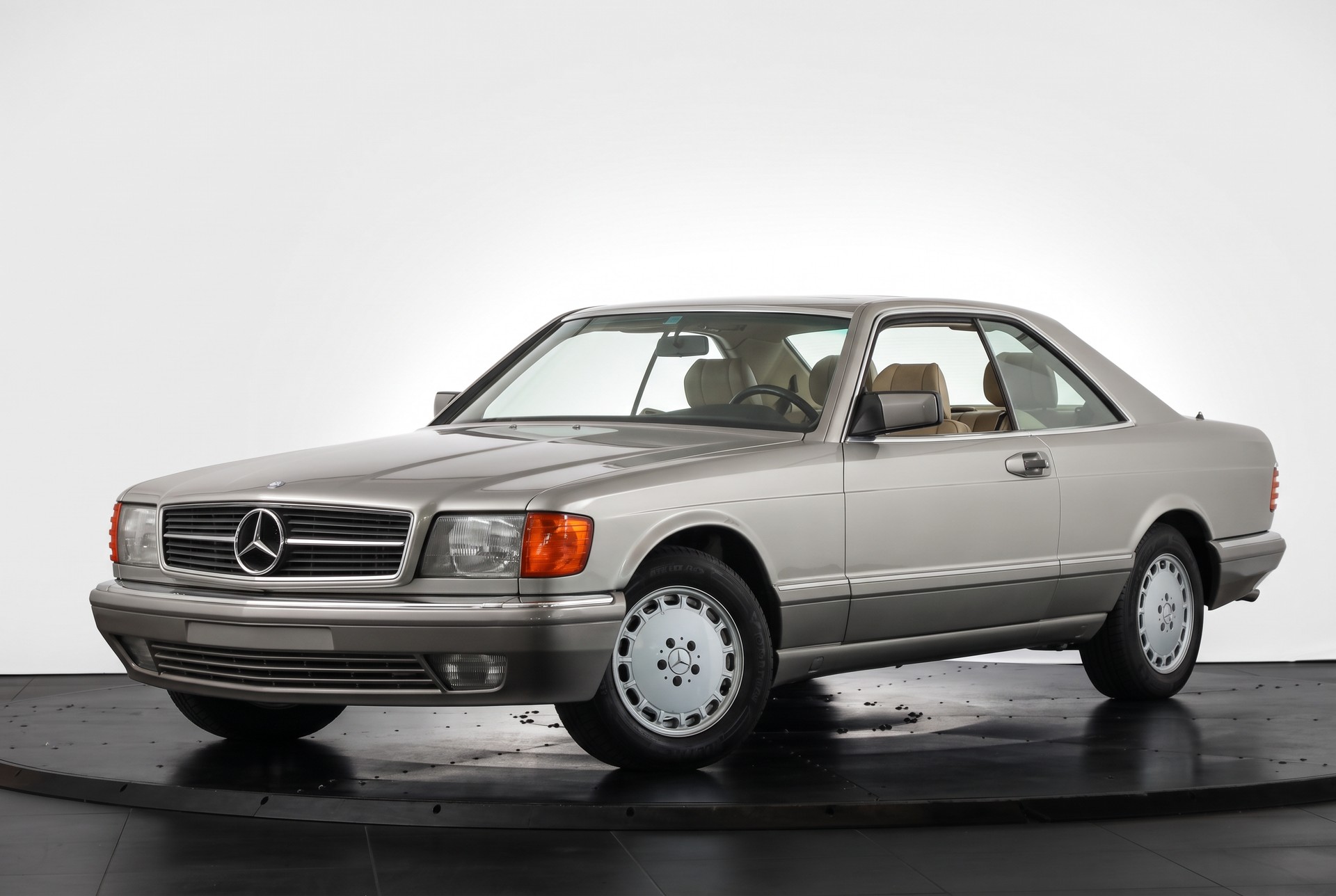 MERCEDES-BENZ 420 SEC Automatic * VETERAN-showroom-element-3