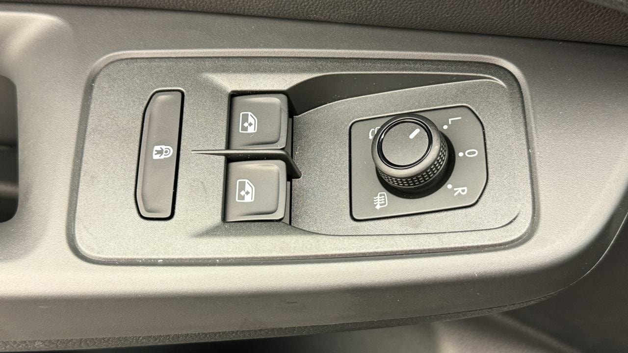 VW Caddy Maxi 1.5 TSI Plug in Hybrid Style DSG-image-8