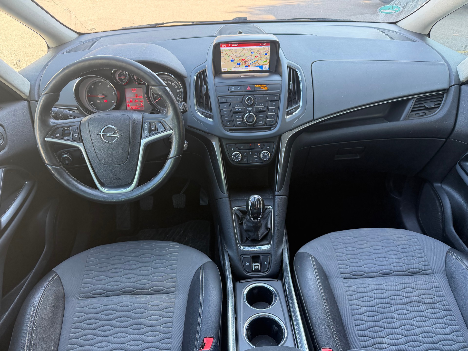 OPEL Zafira Tourer 2.0 CDTi Cosmo-image-8