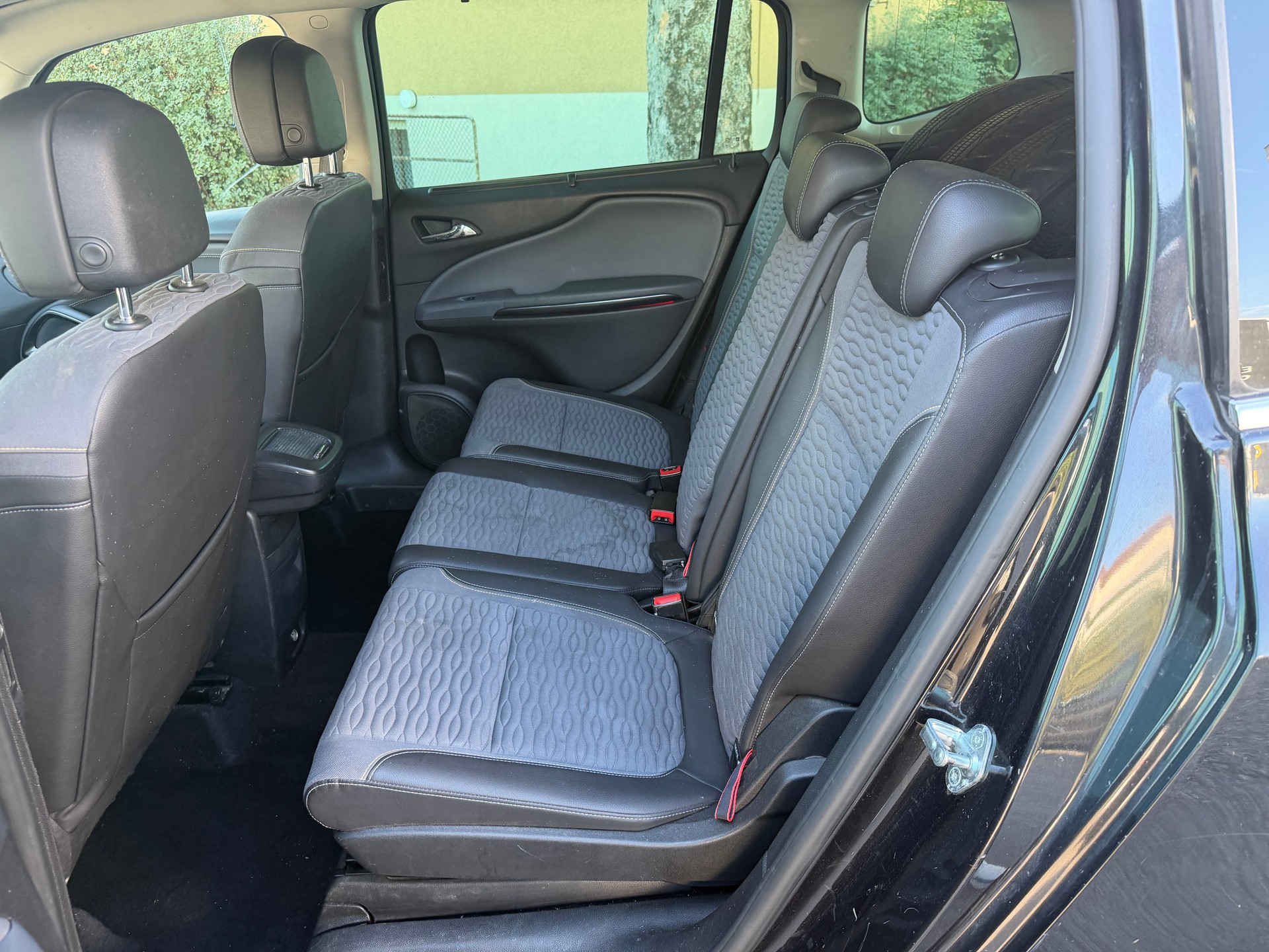 OPEL Zafira Tourer 2.0 CDTi Cosmo-image-7