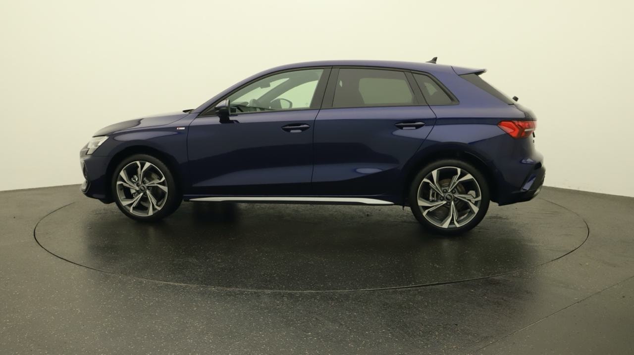 AUDI A3 Sportback TFSI 110 kW S line S tronic-showroom-element-1