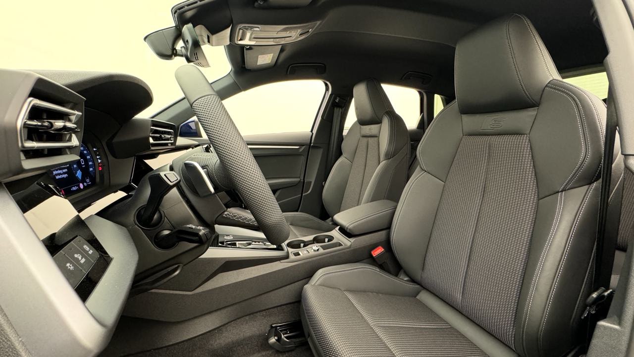 AUDI A3 Sportback TFSI 110 kW S line S tronic-image-4