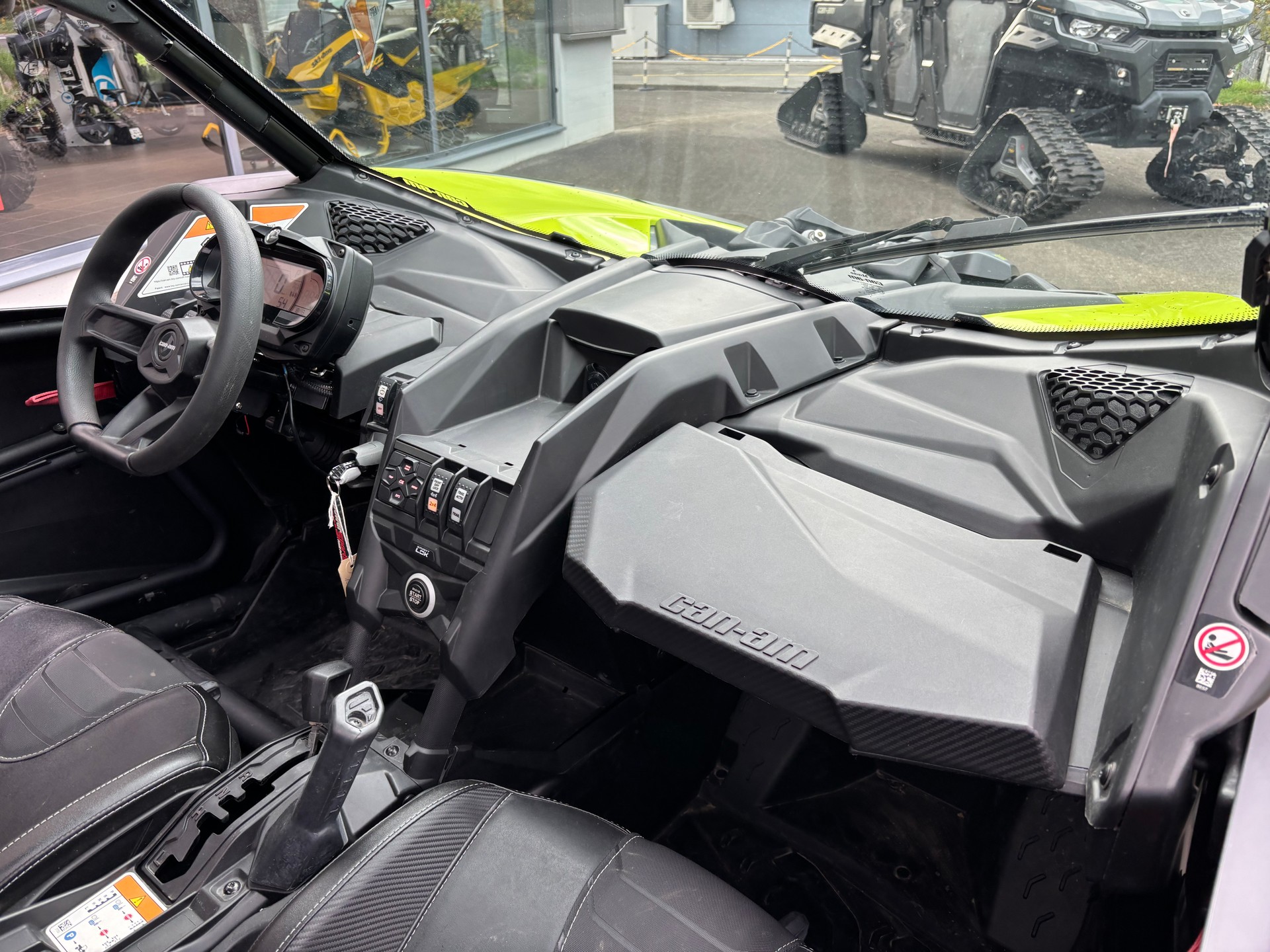 CAN-AM X DS Turbo RR-image-6