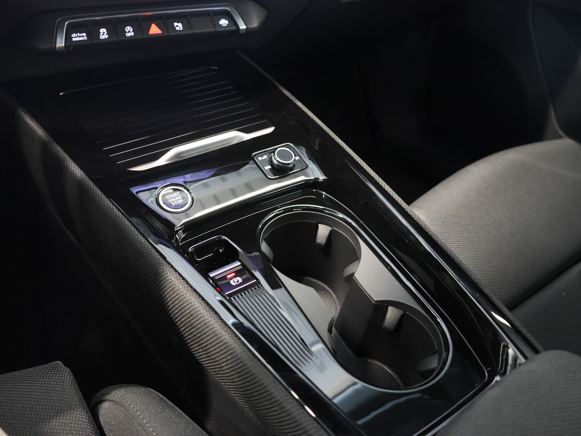 AUDI Q3 SUV TFSI quattro 150 kW S tronic *WERKSGARANTIE*1.HAND*-image-24