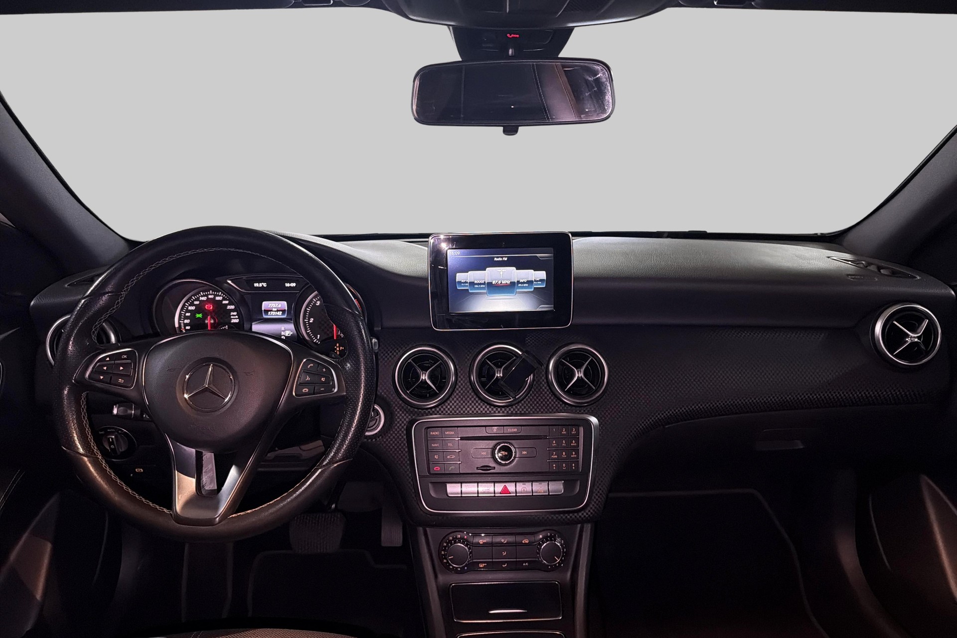 MERCEDES-BENZ A 200 CDI Night Star 7G-DCT-image-16
