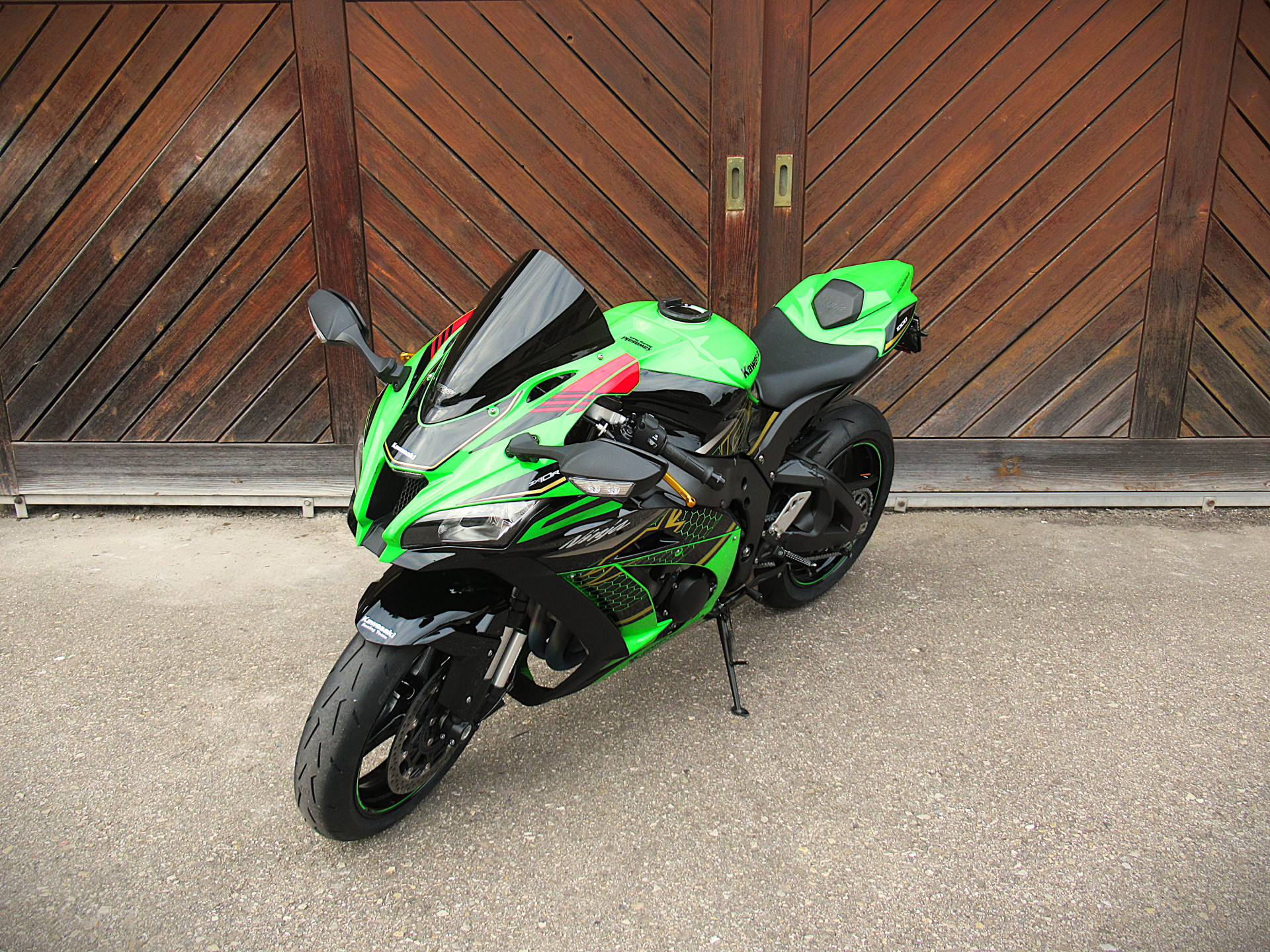 KAWASAKI Ninja ZX-10R Performance-image-0
