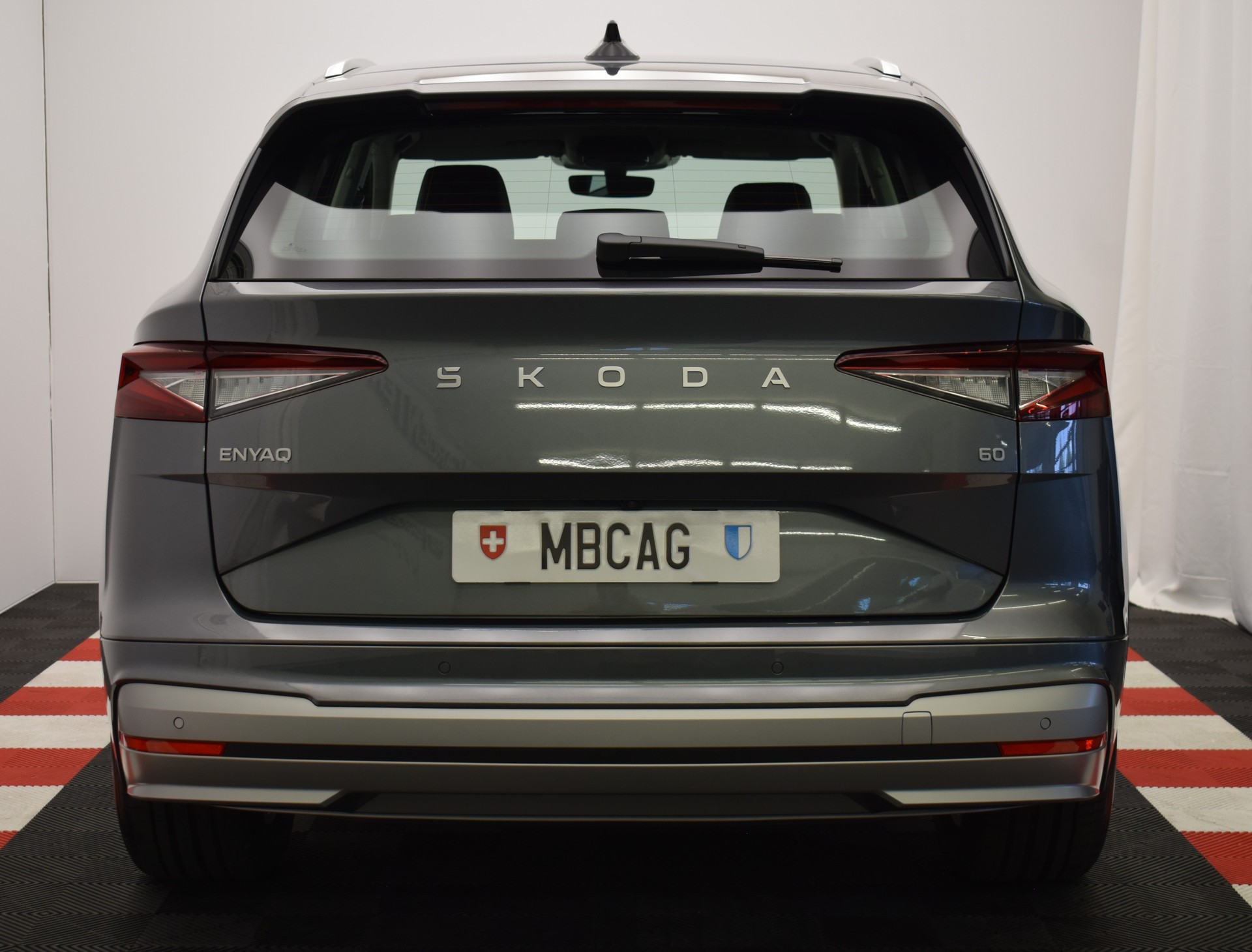 SKODA Enyaq 60 Essence CH Typenschein-image-10
