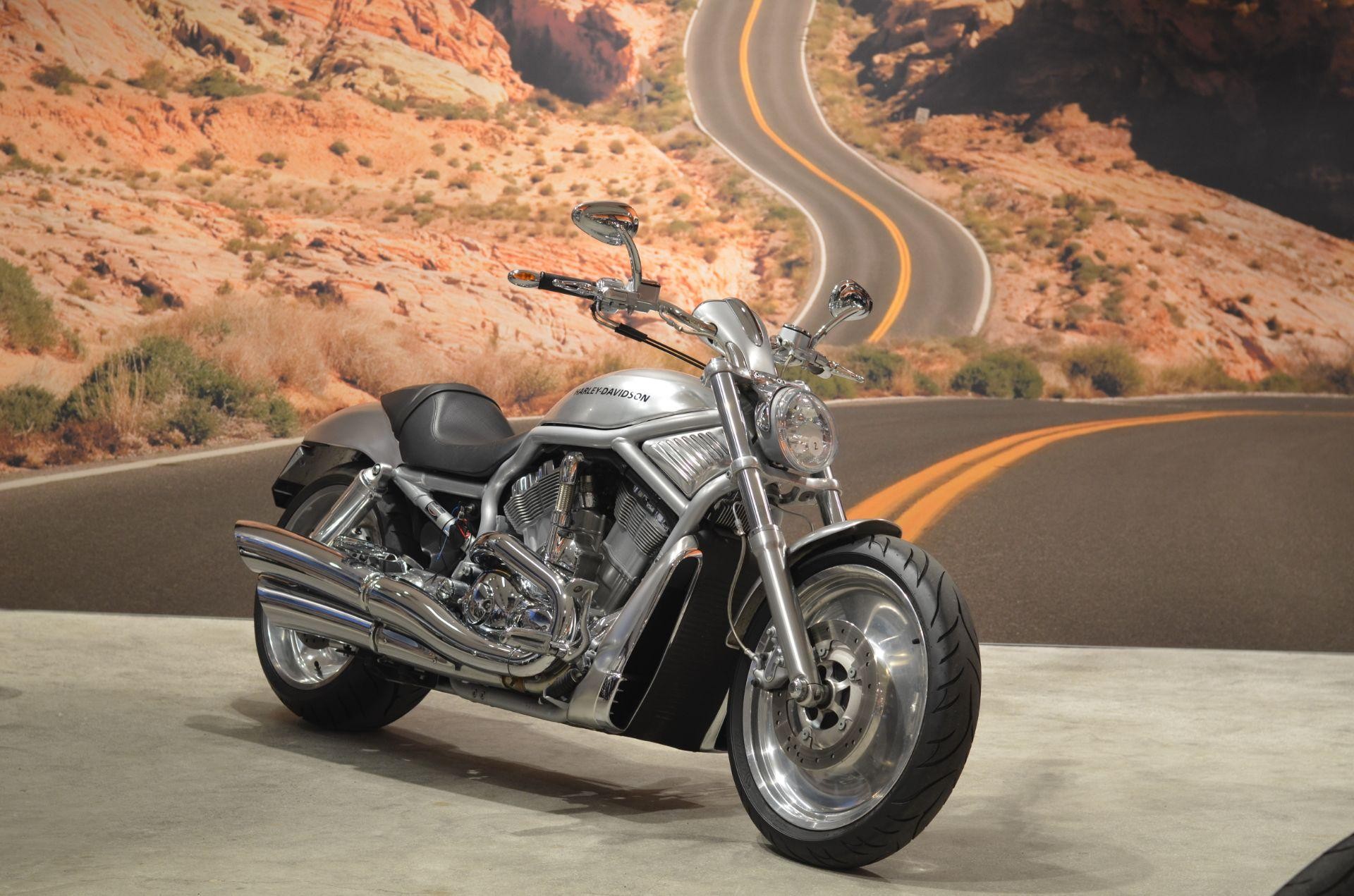 HARLEY-DAVIDSON VRSCA 1130 V-Rod-image-1