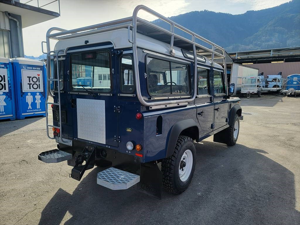 LAND ROVER Defender 110 SW 2.5 Td5-image-4