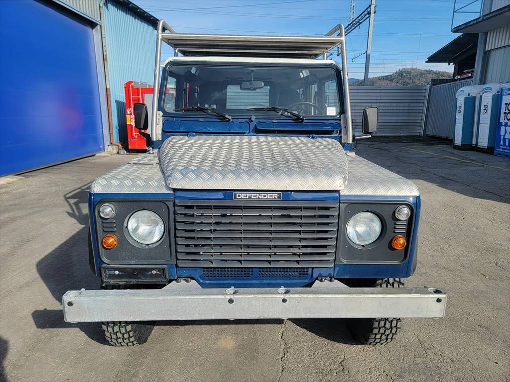 LAND ROVER Defender 110 SW 2.5 Td5-image-7