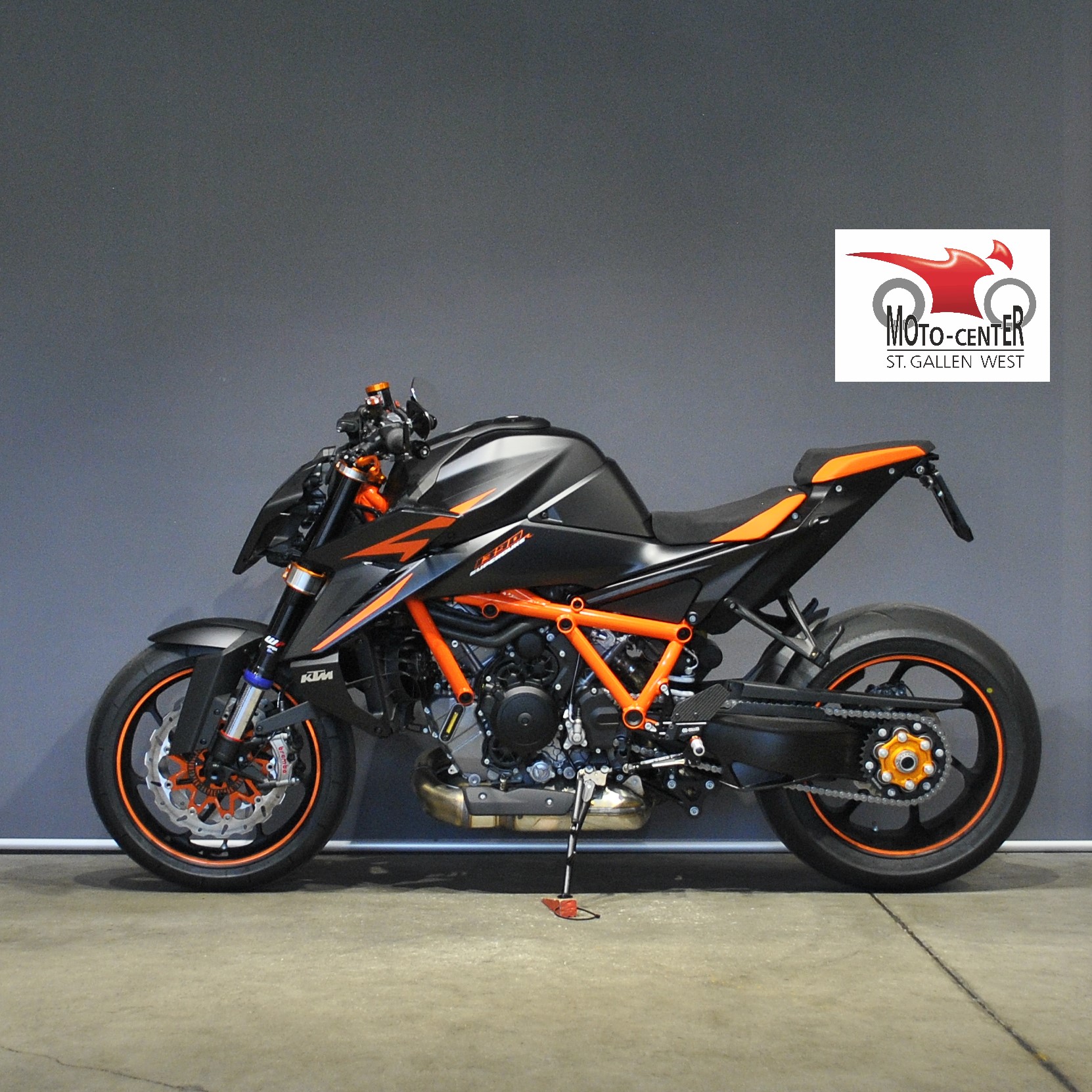 KTM 1390 Super Duke R EVO-image-2