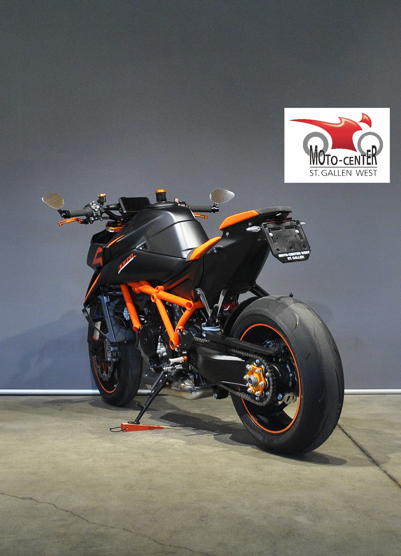 KTM 1390 Super Duke R EVO-image-3