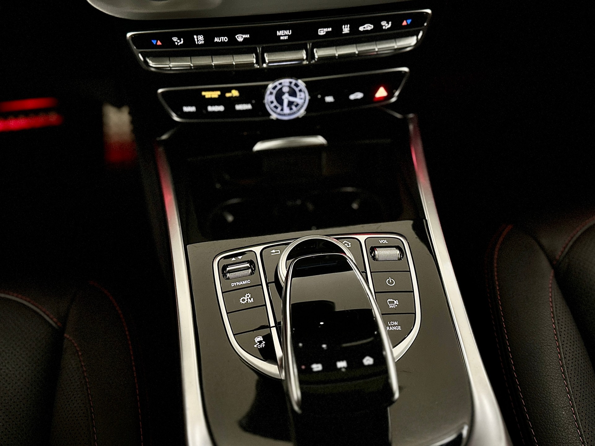 MERCEDES-BENZ G 400 d AMG Line 9G-Tronic-image-25