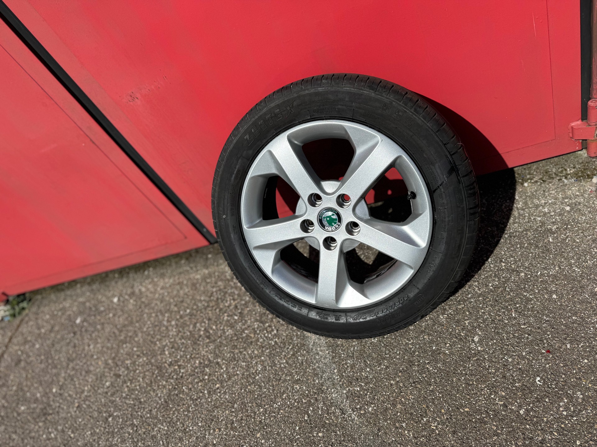SKODA Octavia Combi 1.6 TDI Elegance DSG-image-6