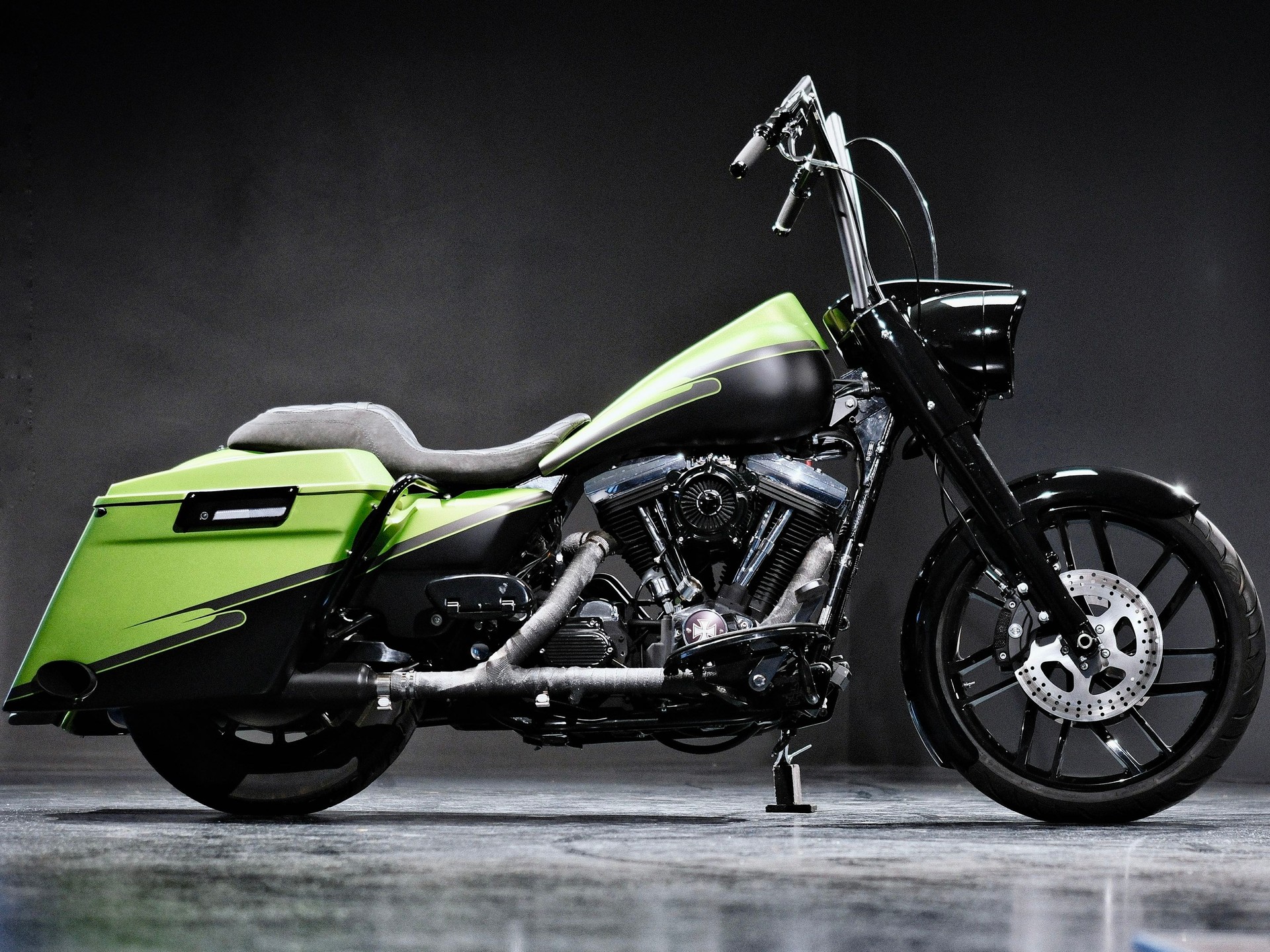 HARLEY-DAVIDSON HARLEY-DAVIDSON FLHTU Electra Glide Ultra Classic-image-1
