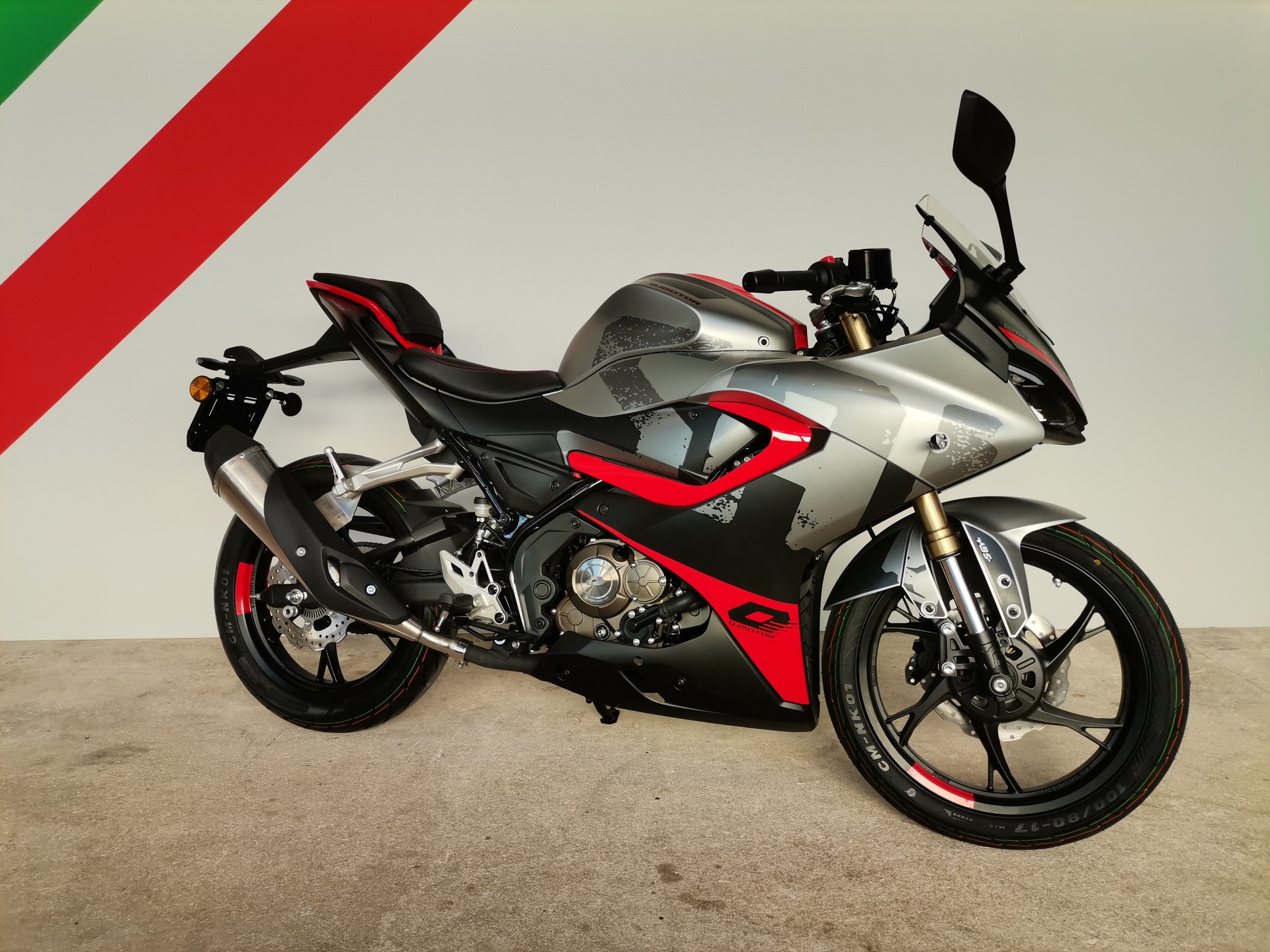 QJ SRK 125 R