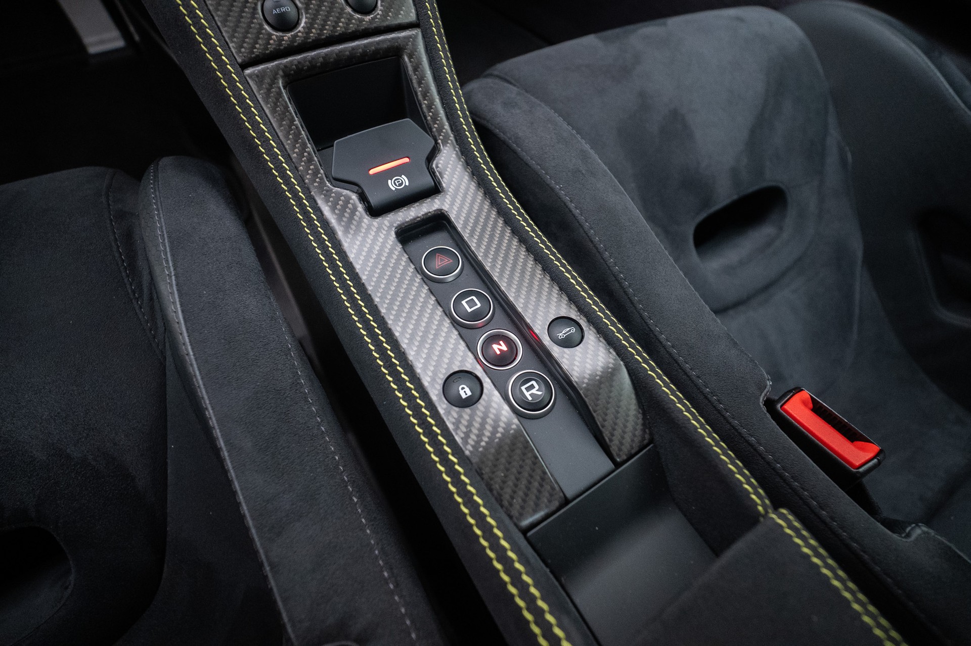 McLAREN 675LT Coupé 3.8 V8 SSG-image-8