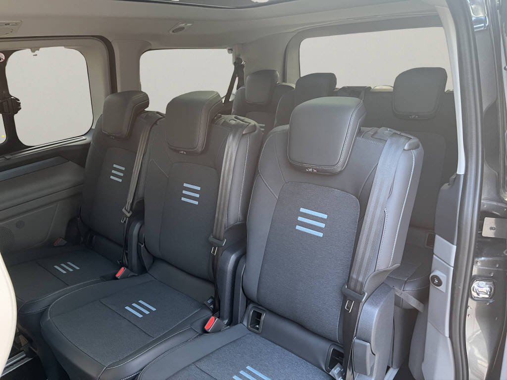 FORD E-Tourneo C Bus 340 L1 Active-image-10