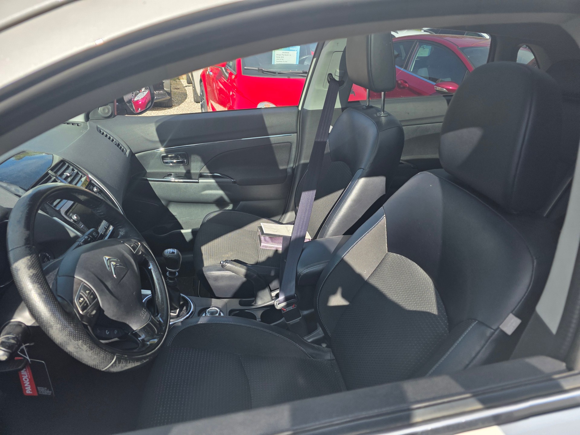 CITROEN C4 Aircross 1.6 HDi Exclusive 4WD-image-9