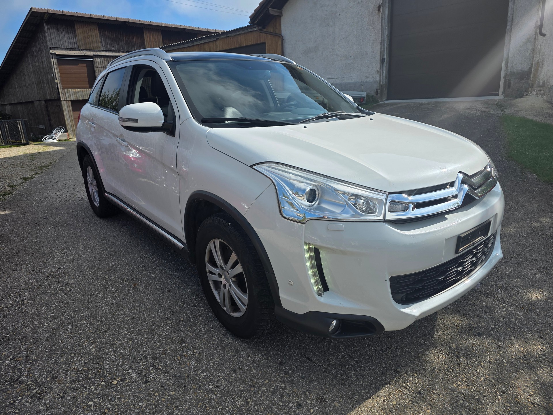 CITROEN C4 Aircross 1.6 HDi Exclusive 4WD-image-1