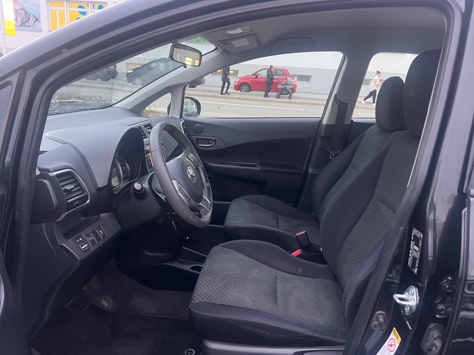 TOYOTA Verso-S 1.33 Linea Luna Multidrive S-image-11