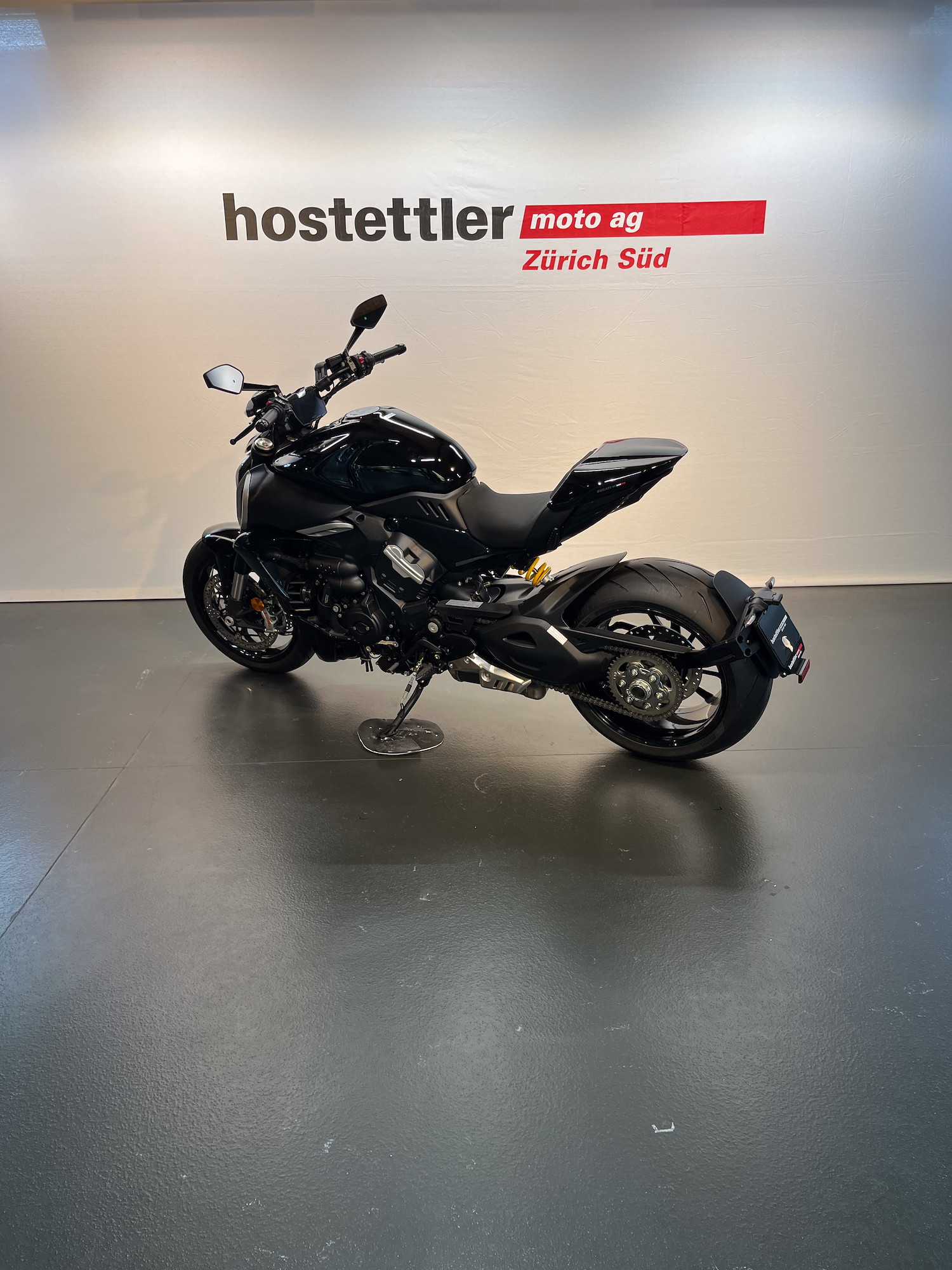 DUCATI 1160 Diavel V4 ABS-image-1