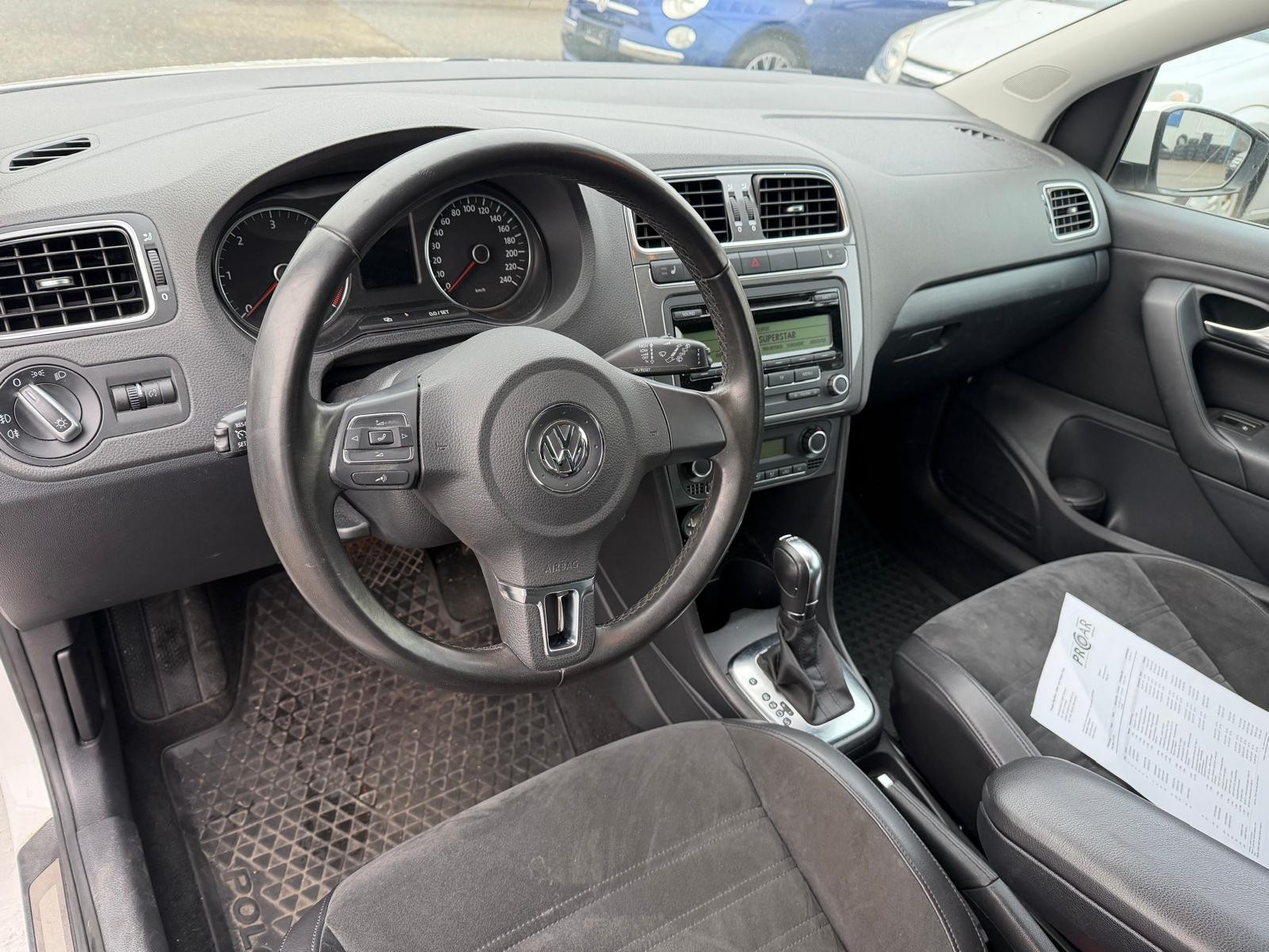 VW Polo 1.6 TDI Trendline DSG-image-11