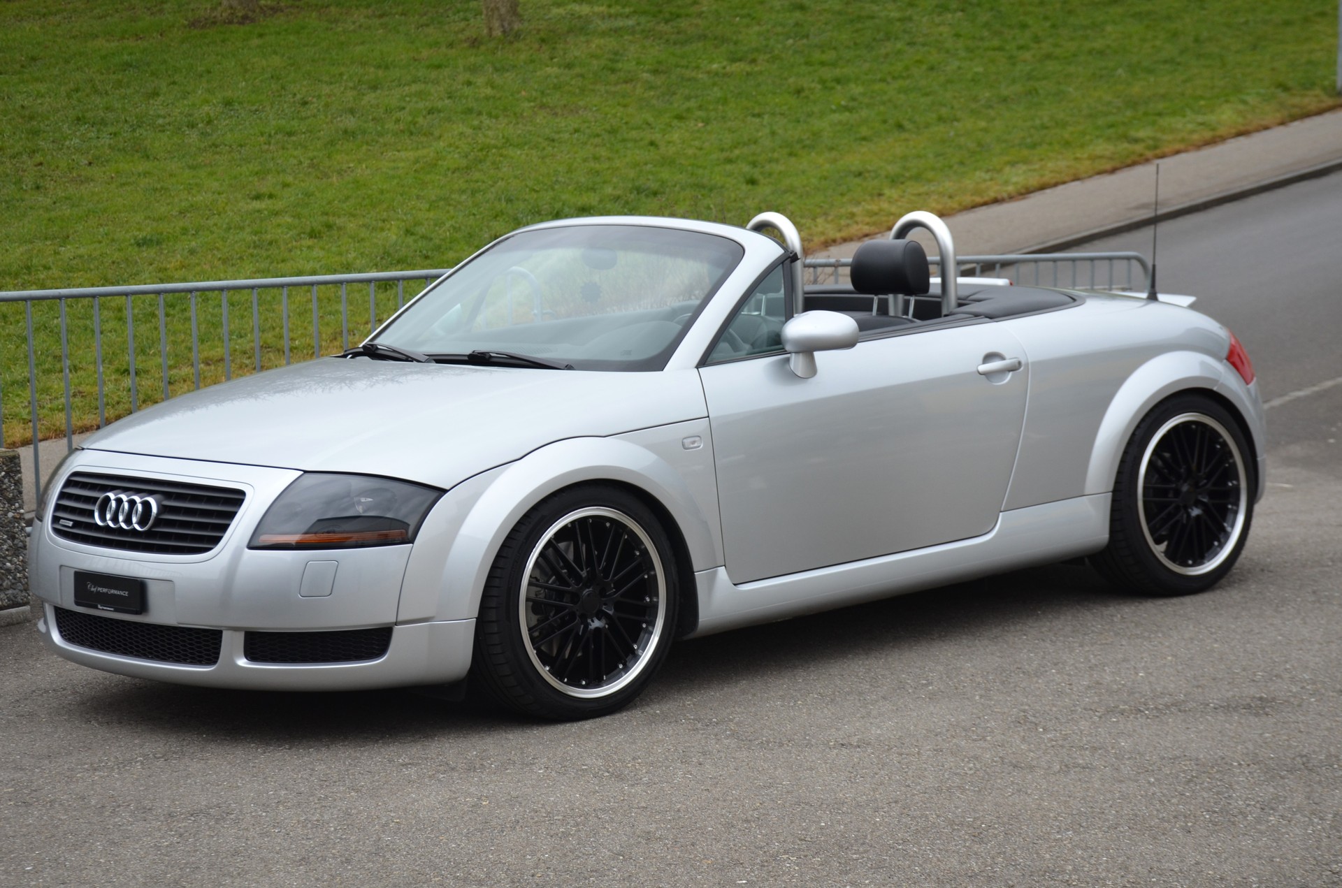 AUDI TT Roadster 1.8 T quattro-image-5