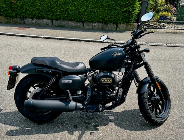 HYOSUNG GV 125 Bobber