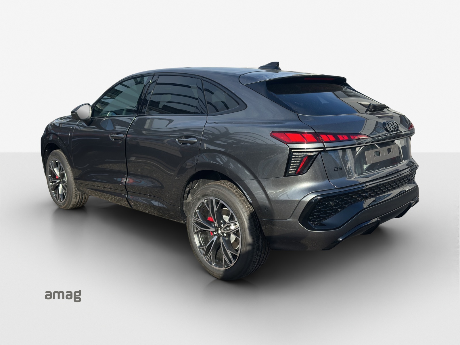 AUDI Q3 Sportback e-hybrid 200 kW S tronig-showroom-element-2