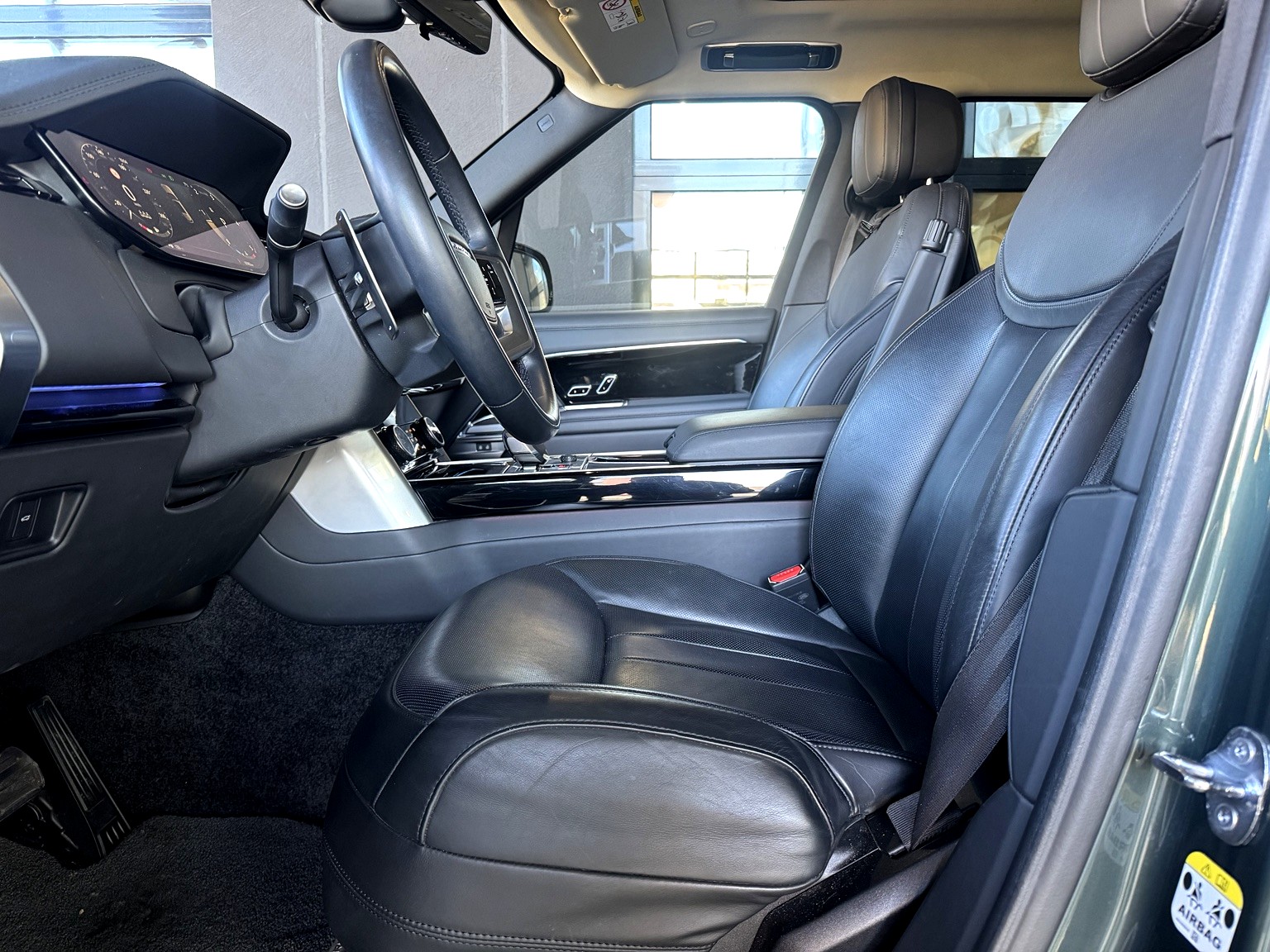 LAND ROVER Range Rover D250 3.0D I6 MHEV HSE Automatic-image-7