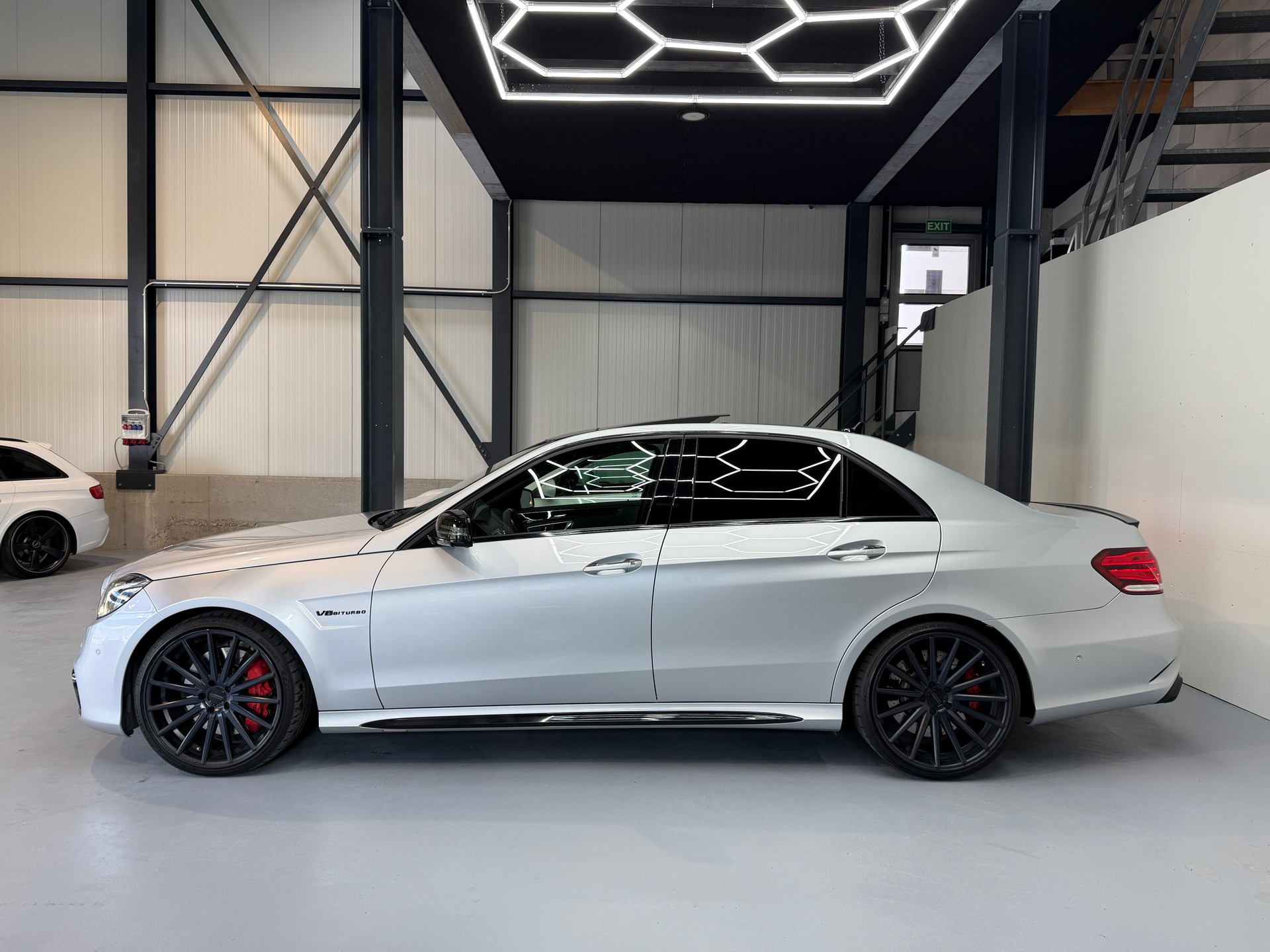 MERCEDES-BENZ E 63 AMG S 4Matic Speedshift-image-4