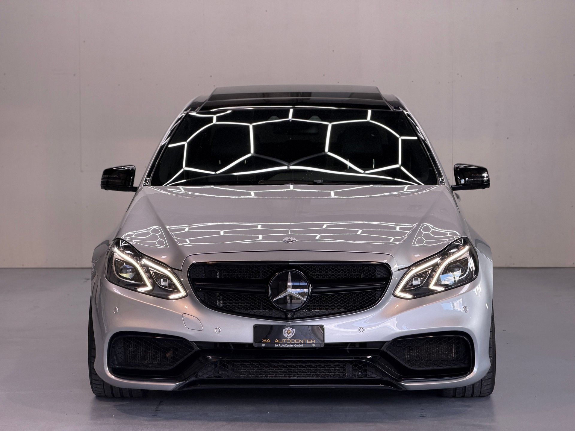 MERCEDES-BENZ E 63 AMG S 4Matic Speedshift-image-2