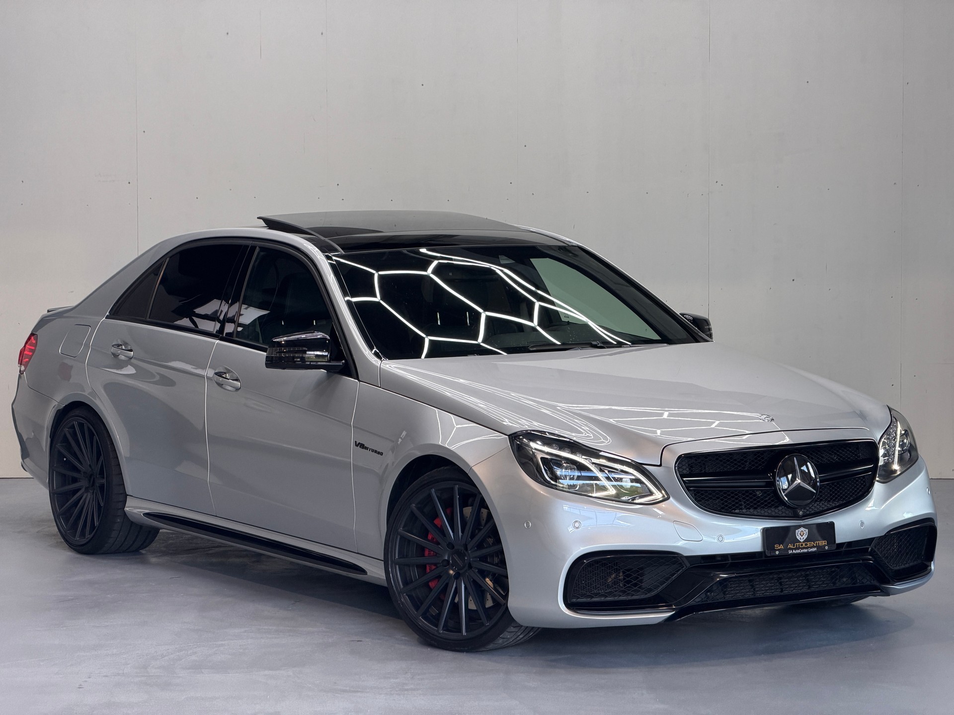 MERCEDES-BENZ E 63 AMG S 4Matic Speedshift-image-1