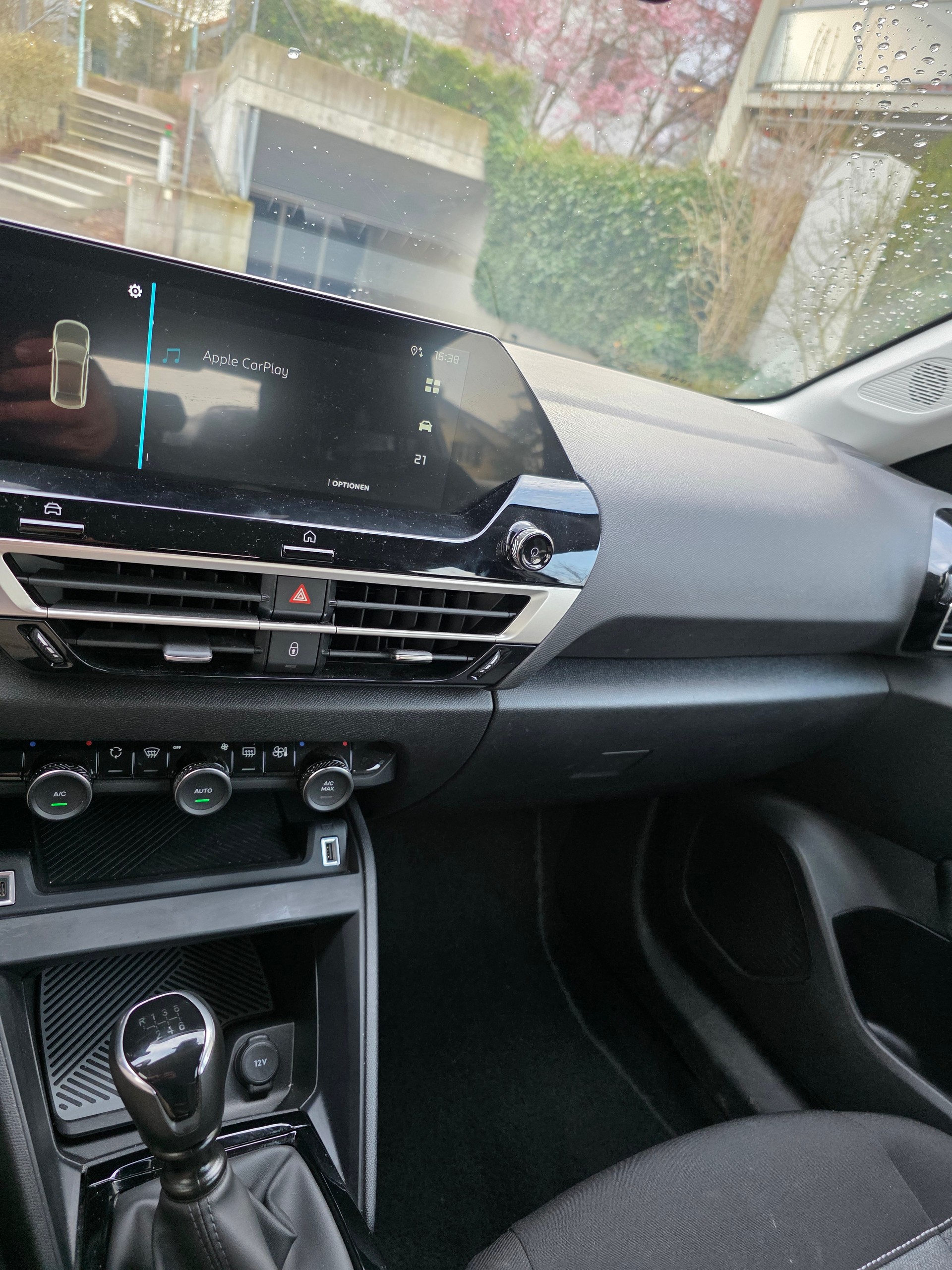 CITROEN C4 1.2 Pure Tech You-image-15