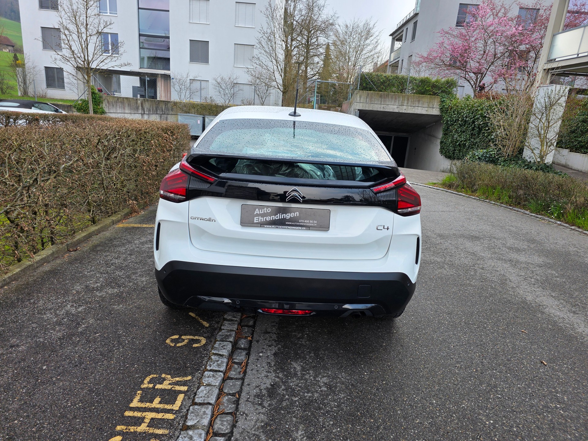 CITROEN C4 1.2 Pure Tech You-image-5